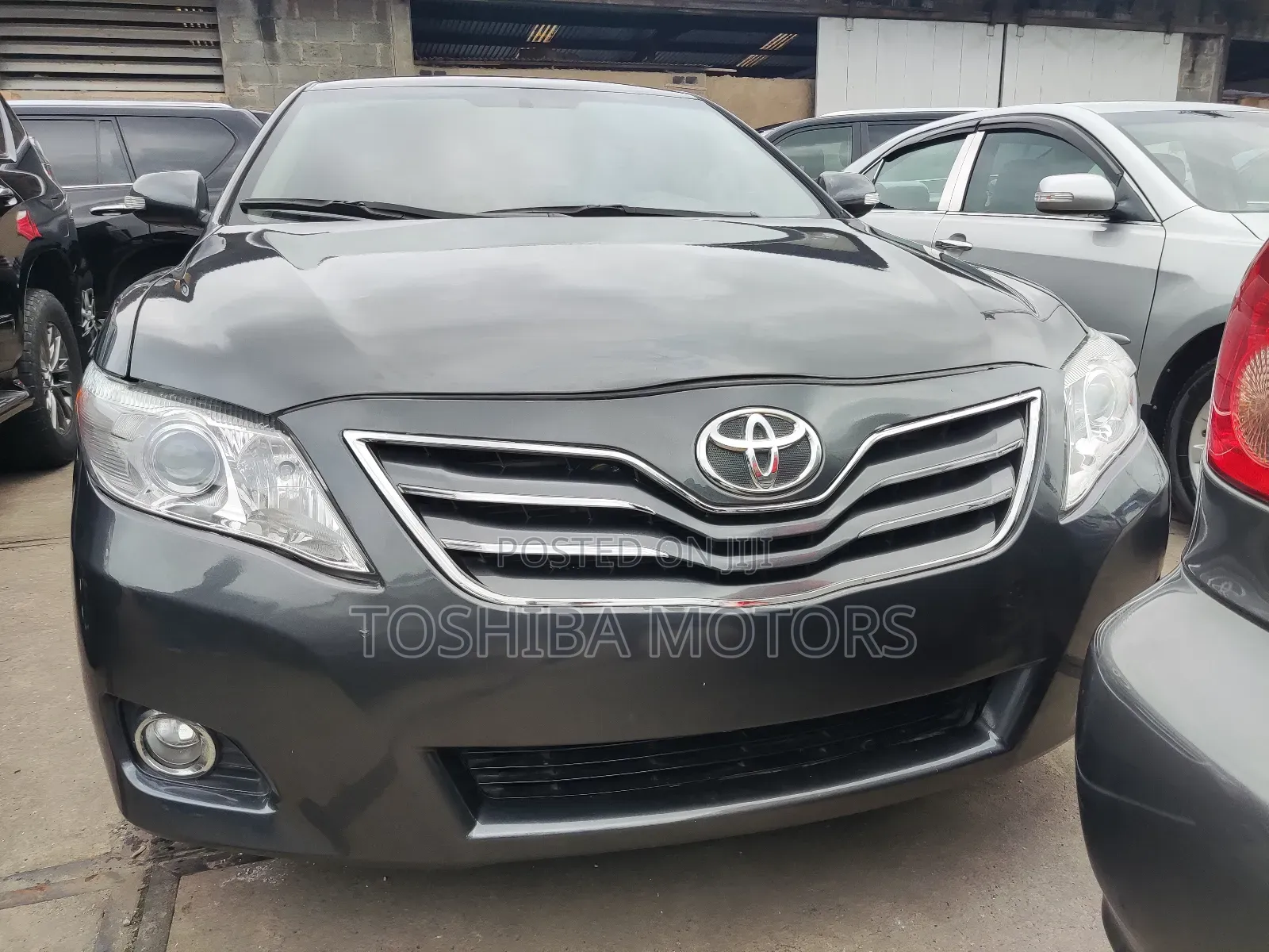 Toyota Camry 2011 Gray