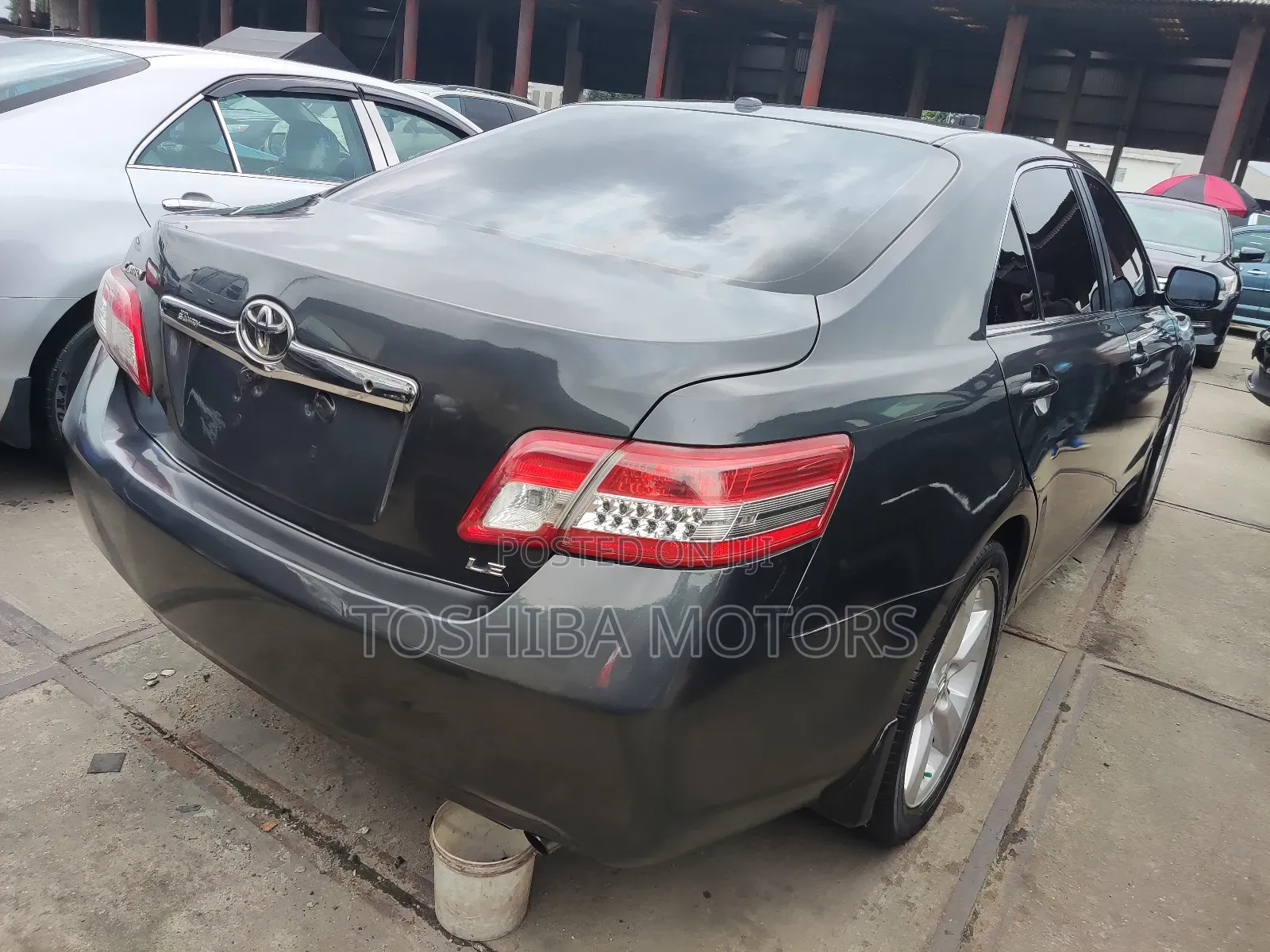 Toyota Camry 2011 Gray