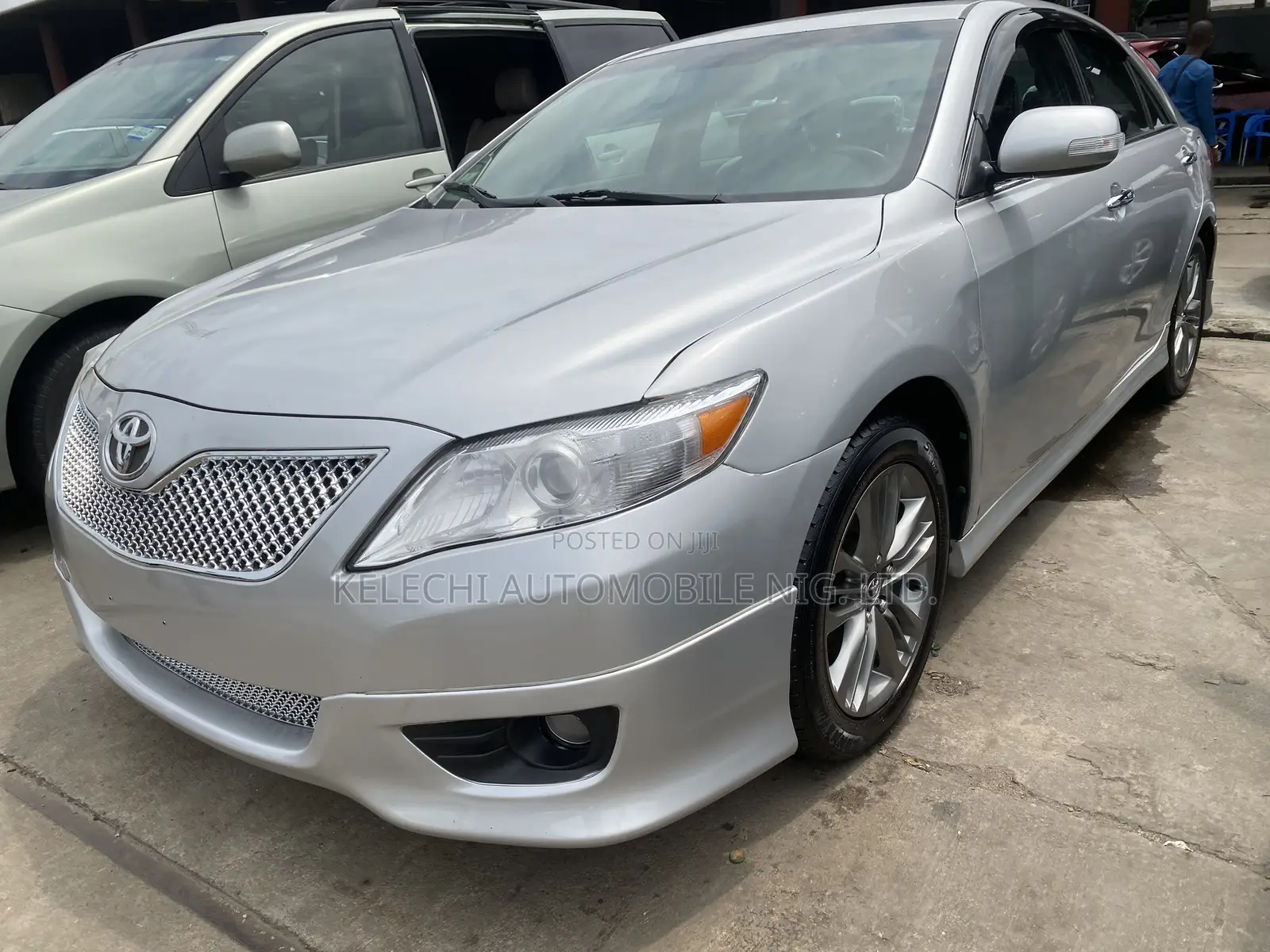 Toyota Camry 2010 Silver