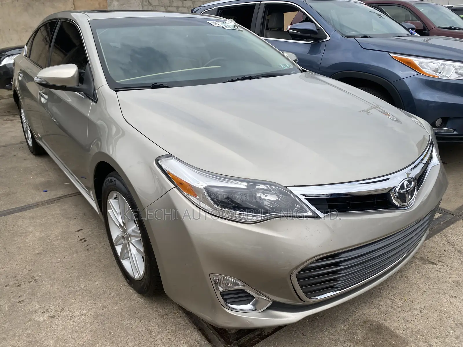 Toyota Avalon 2015 Gold