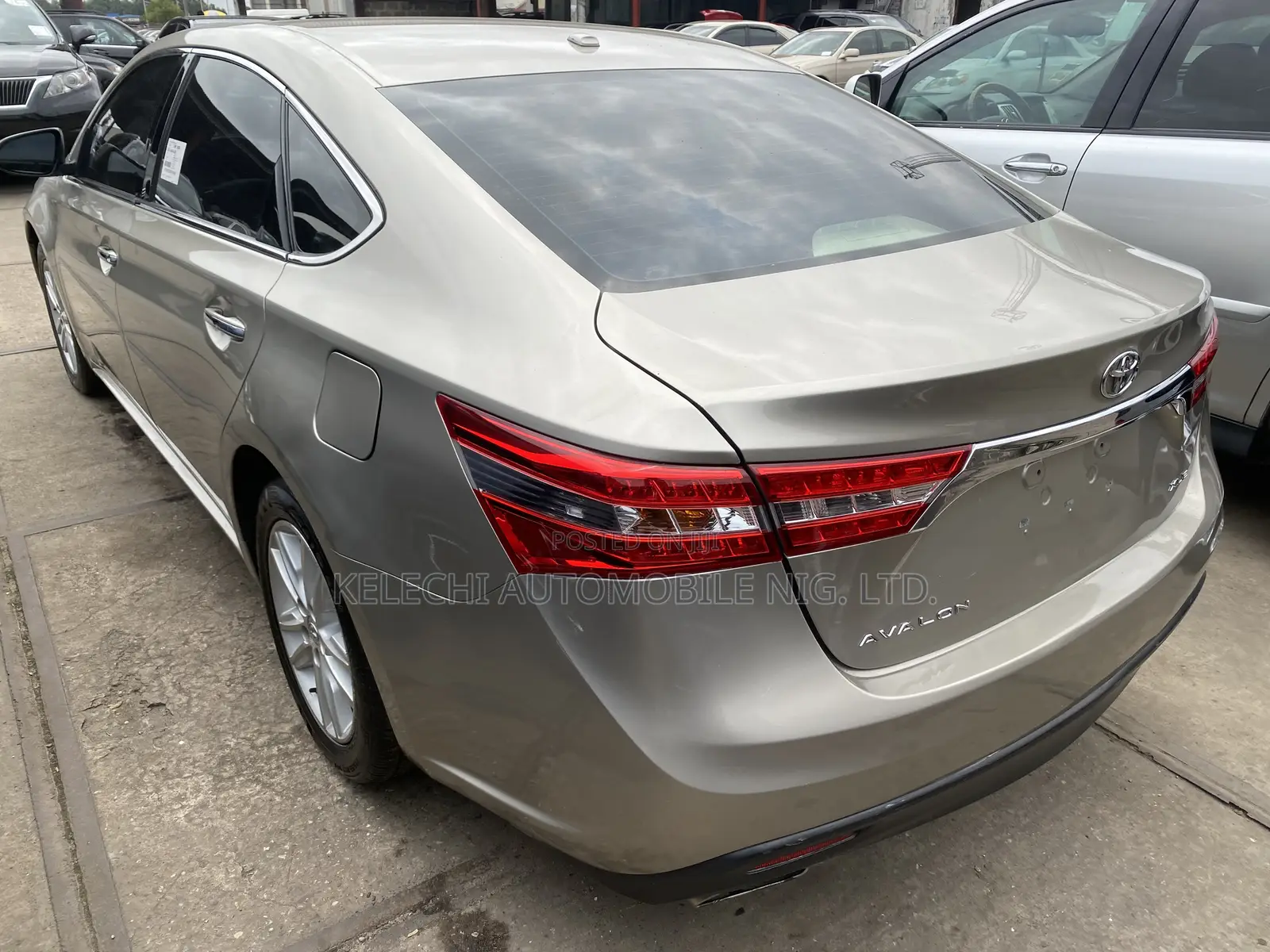 Toyota Avalon 2015 Gold