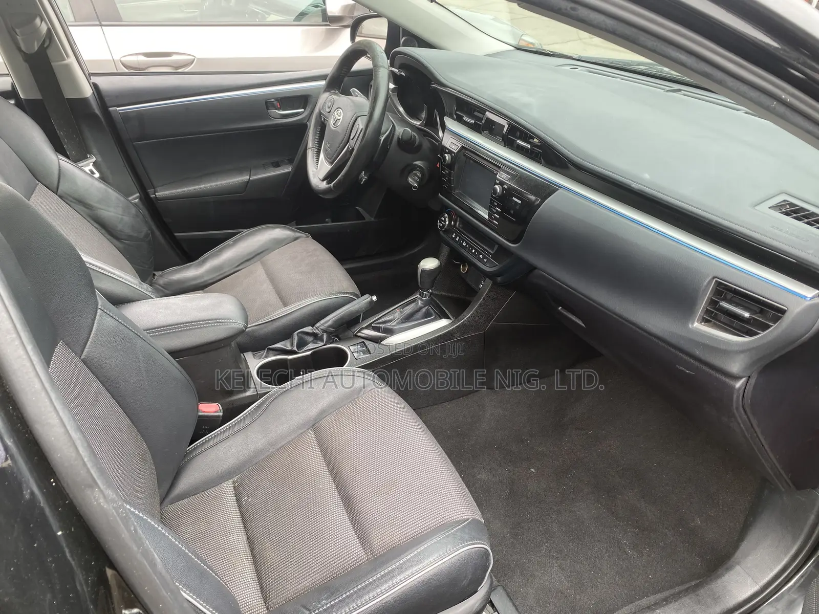 Toyota Corolla 2015 Black
