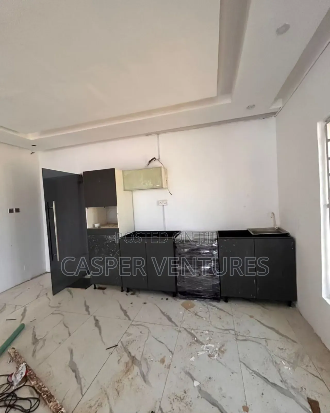1bdrm Room & Parlour in Ocean Bay, Lekki for rent