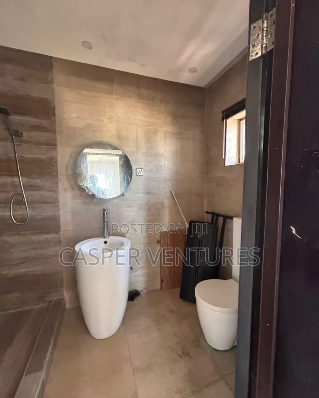 1bdrm Room & Parlour in Ocean Bay, Lekki for rent