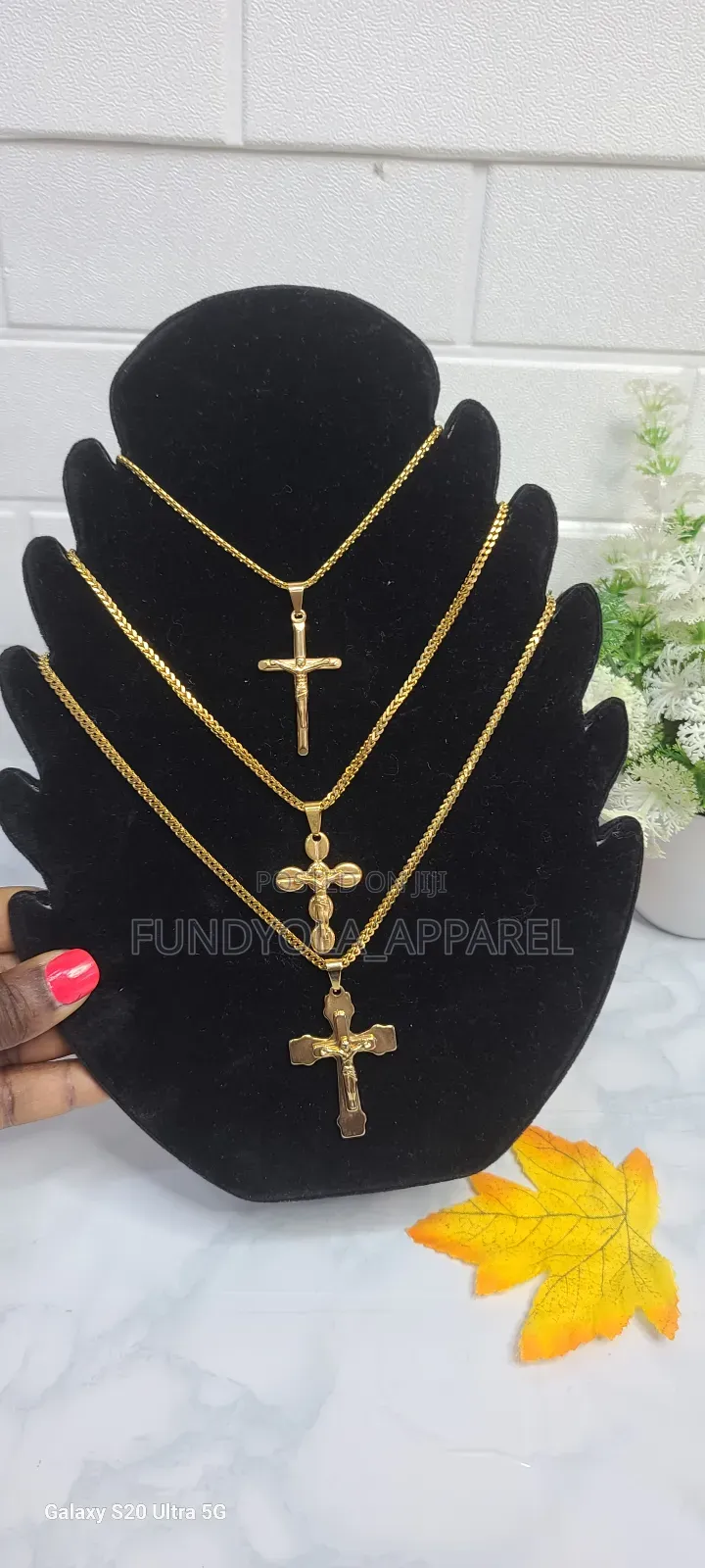 Gold Stainless Steel Chain and Pendant Set