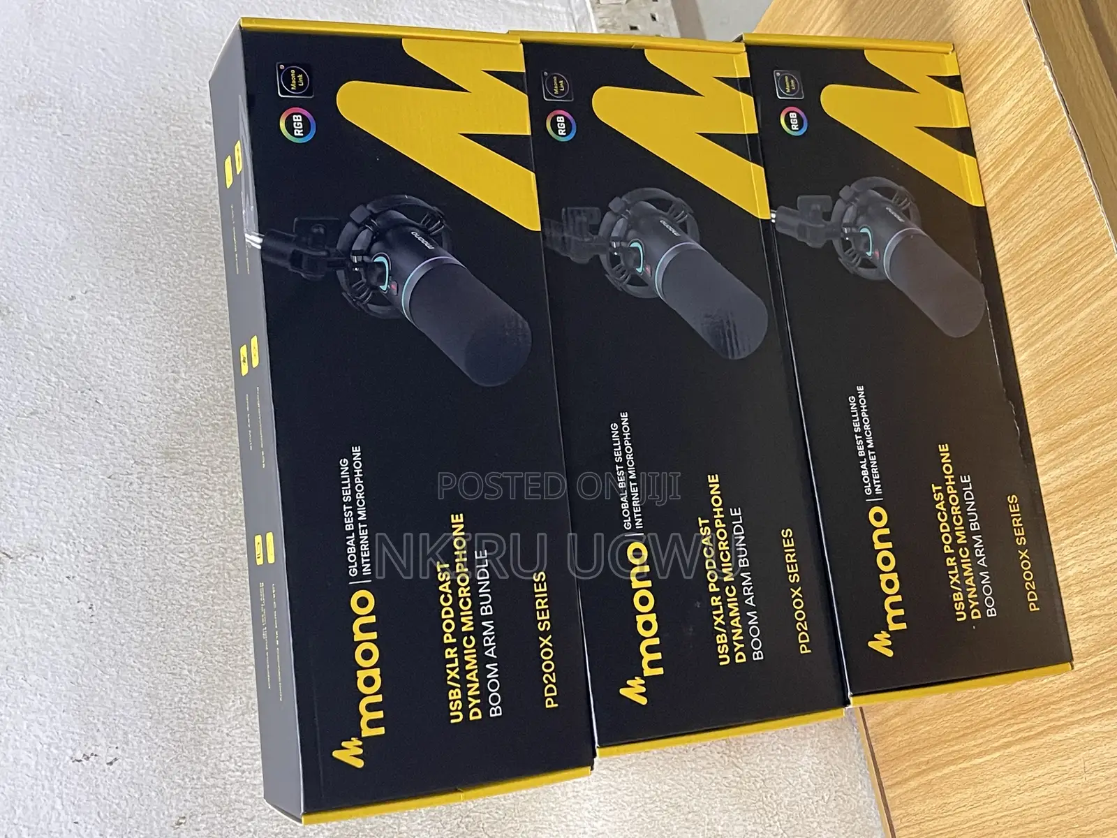 Maono Pd200xs Usb/Xlr Dynamic Microphone Set With Boom Arm