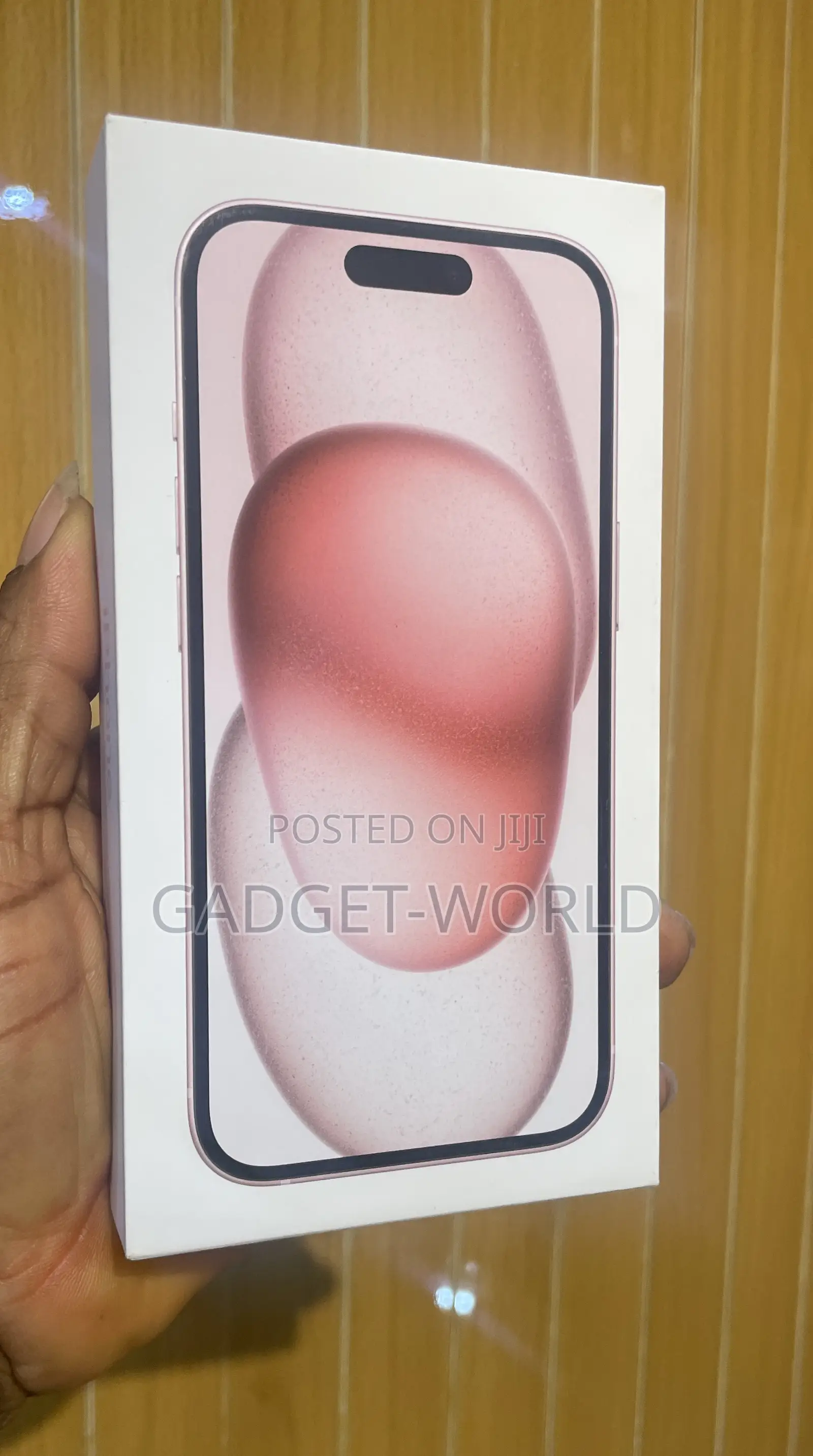 New Apple iPhone 15 128 GB Pink