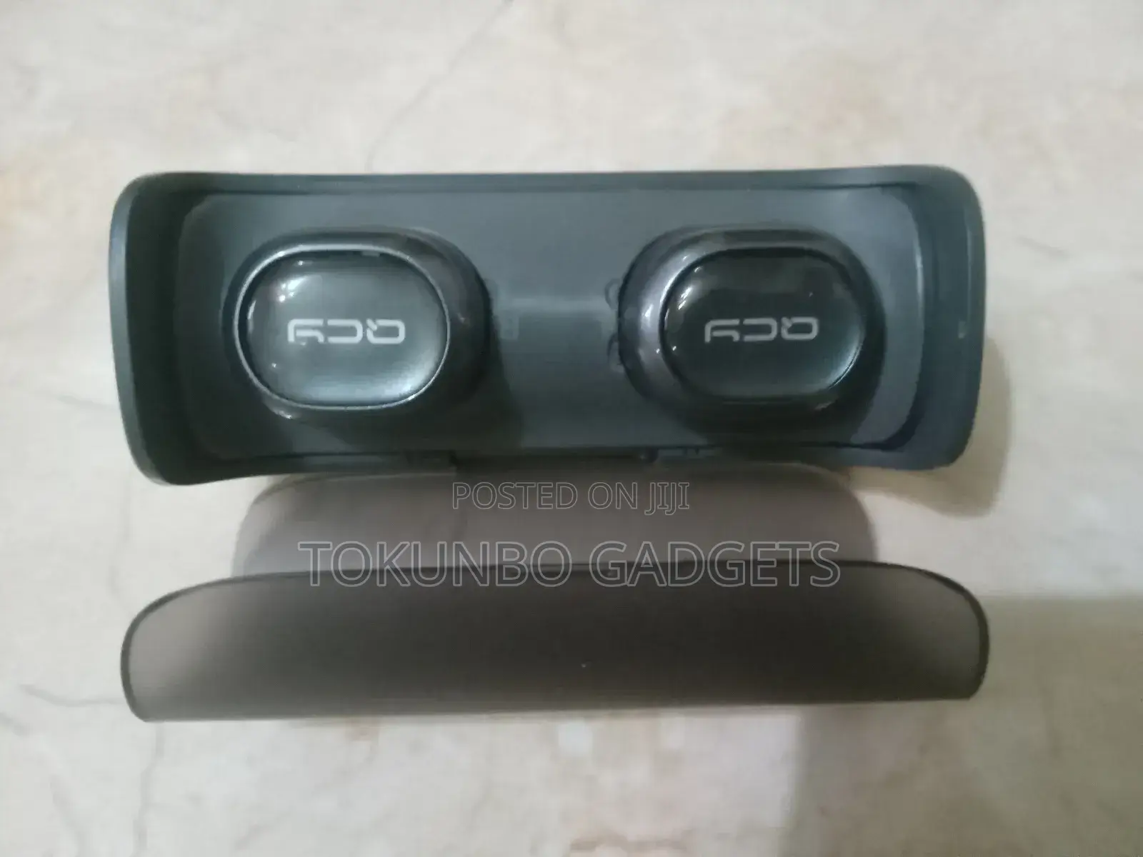 Qcy Q29 Earbud
