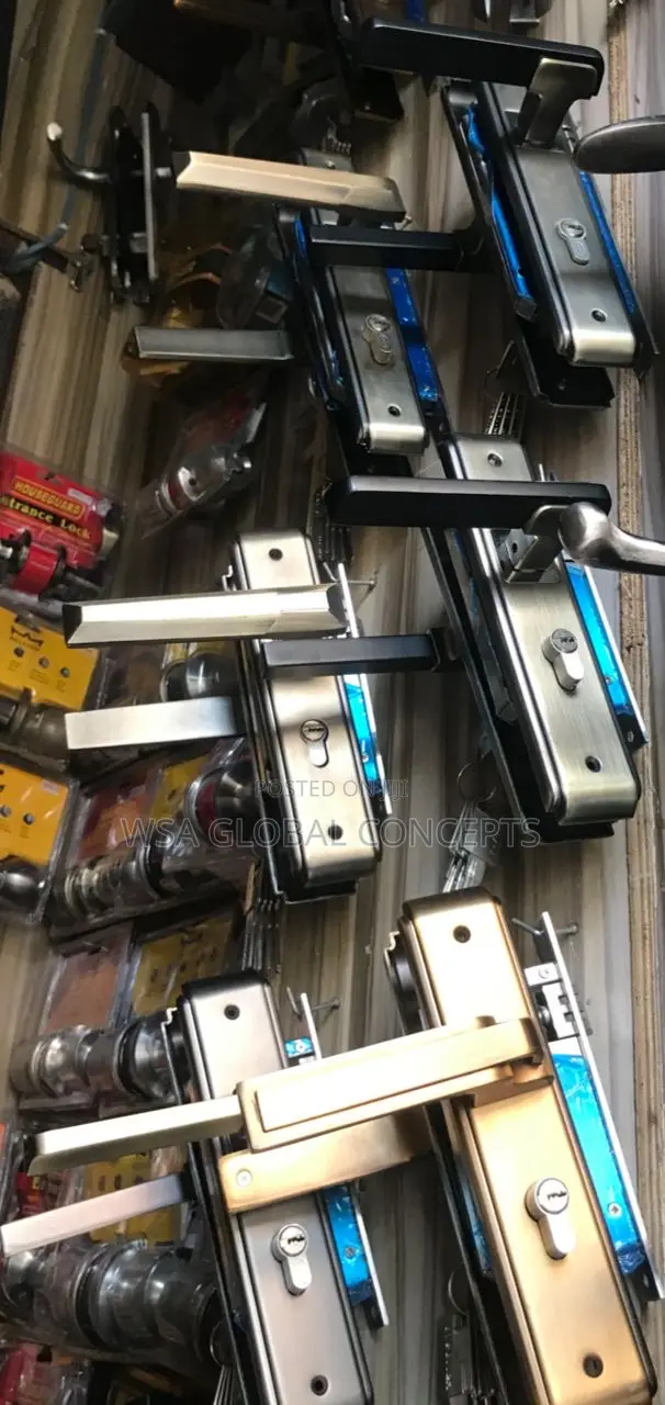 Vasto Small Size Door Lock
