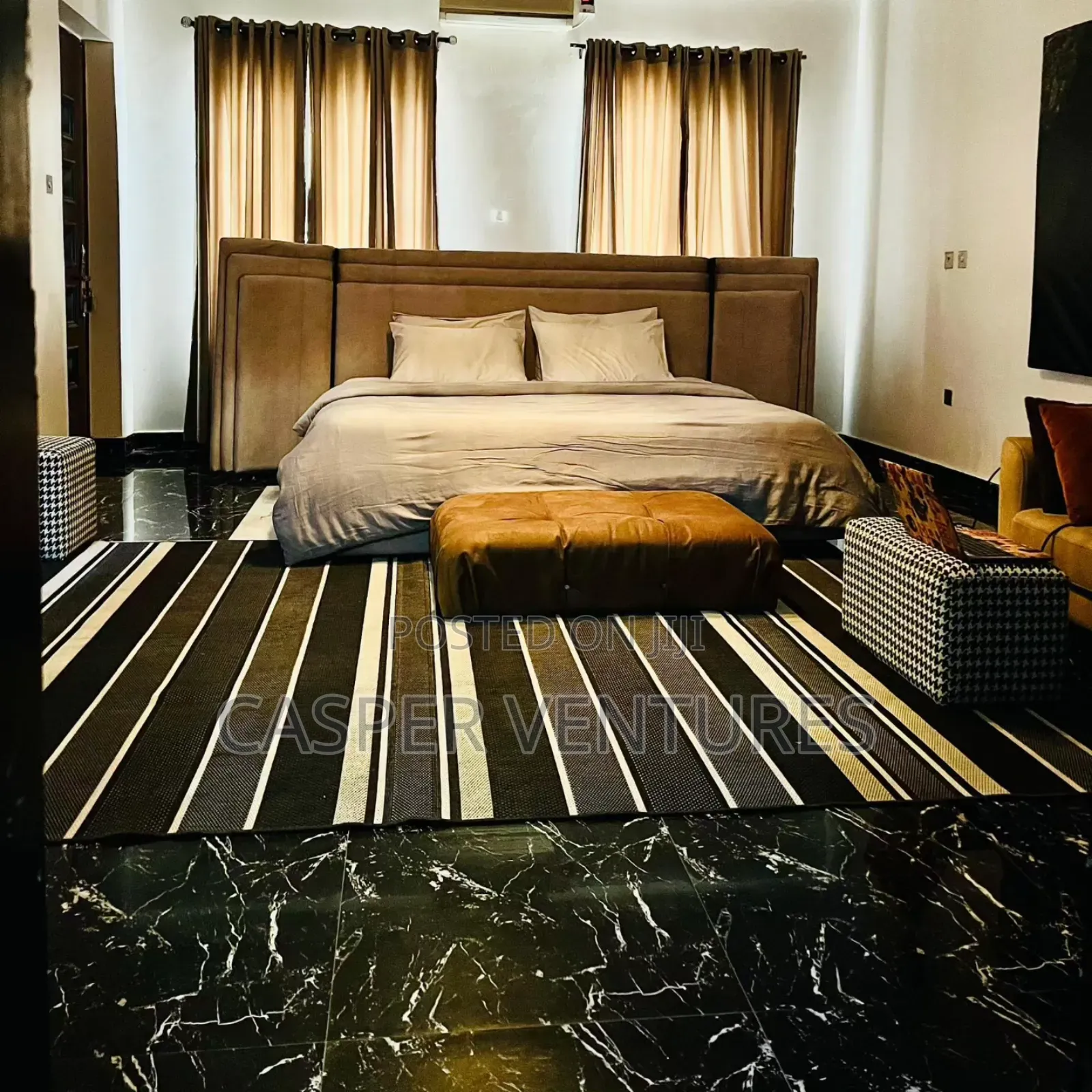 Ecstatic and Magnetic Apartment