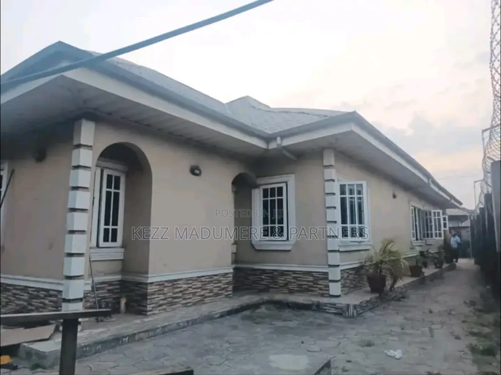5bdrm Bungalow in Rukpokwu, Port for sale