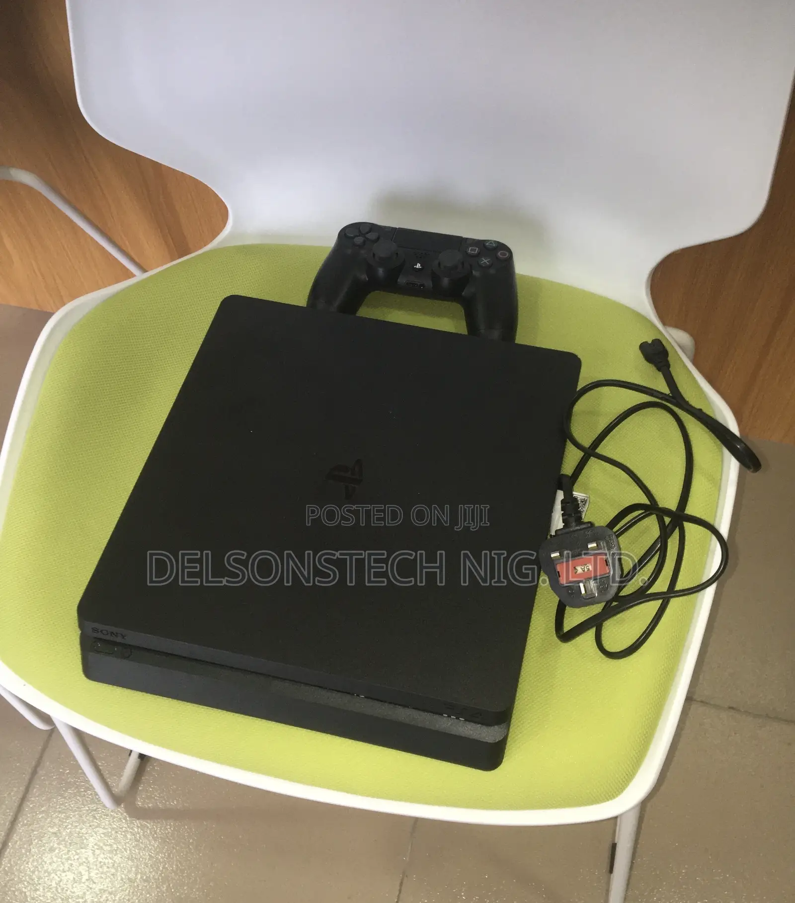 Ps4 Slim Plus 1pad