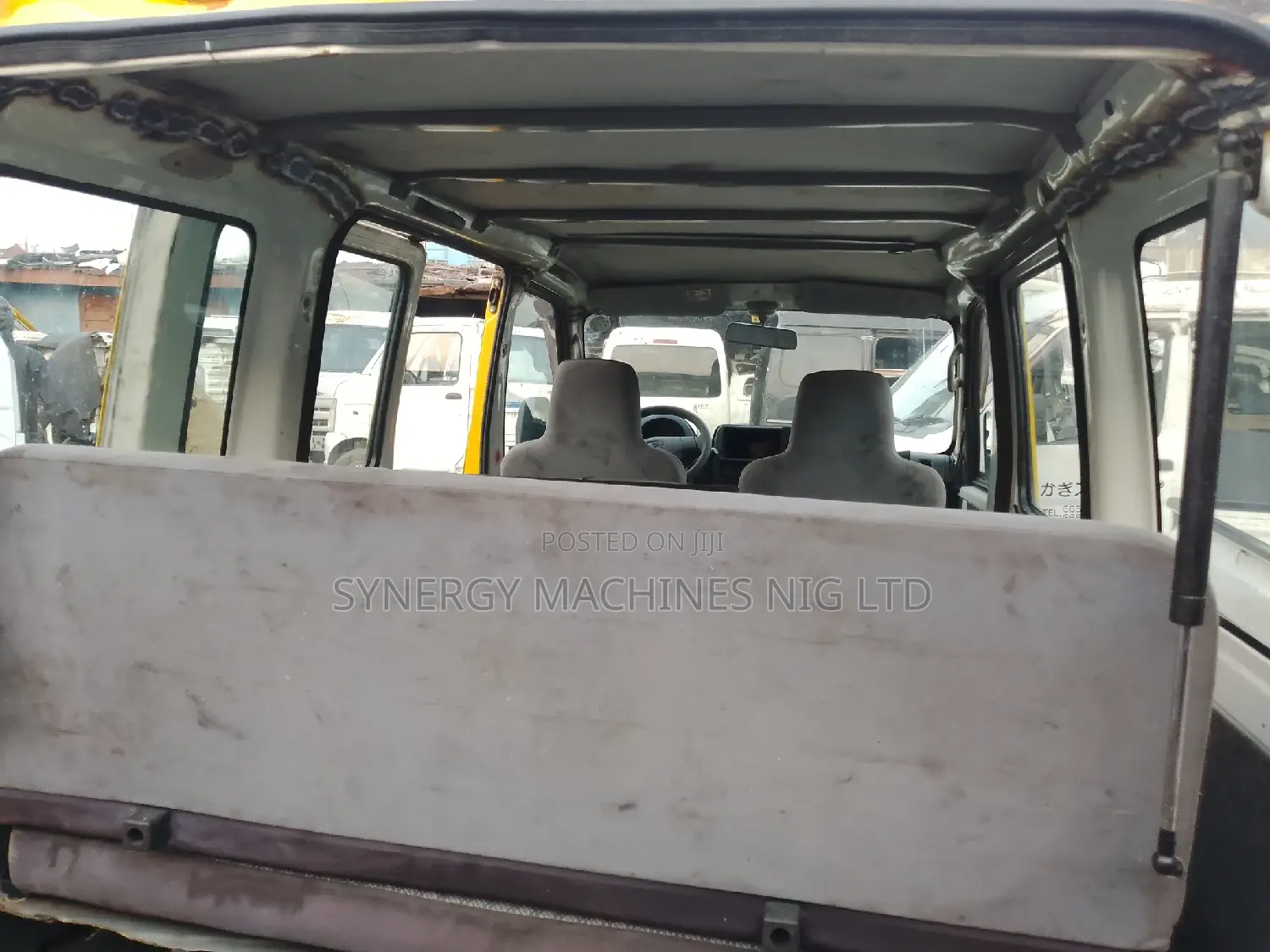Daihatsu Hijet 2020 Yellow