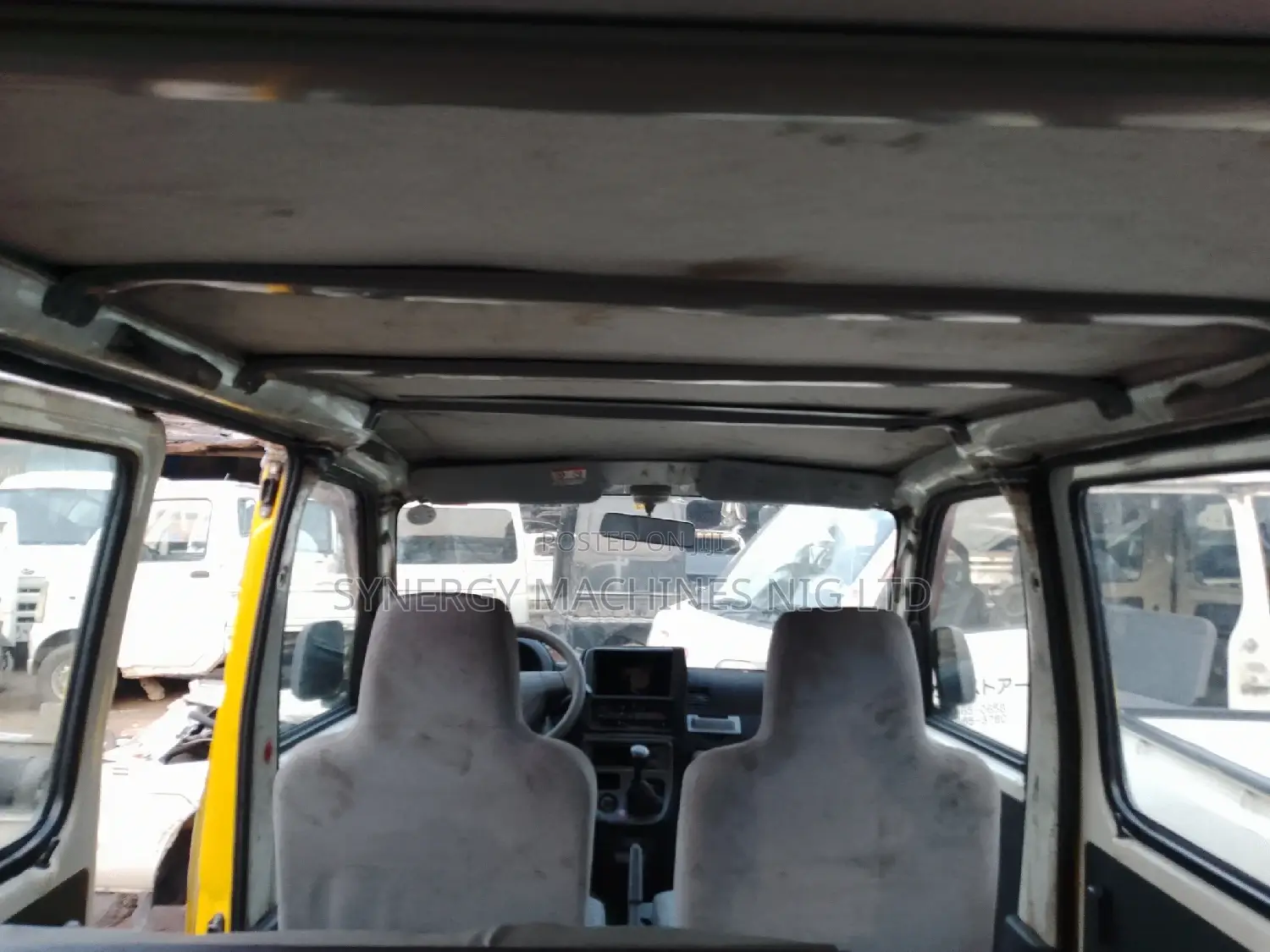 Daihatsu Hijet 2020 Yellow
