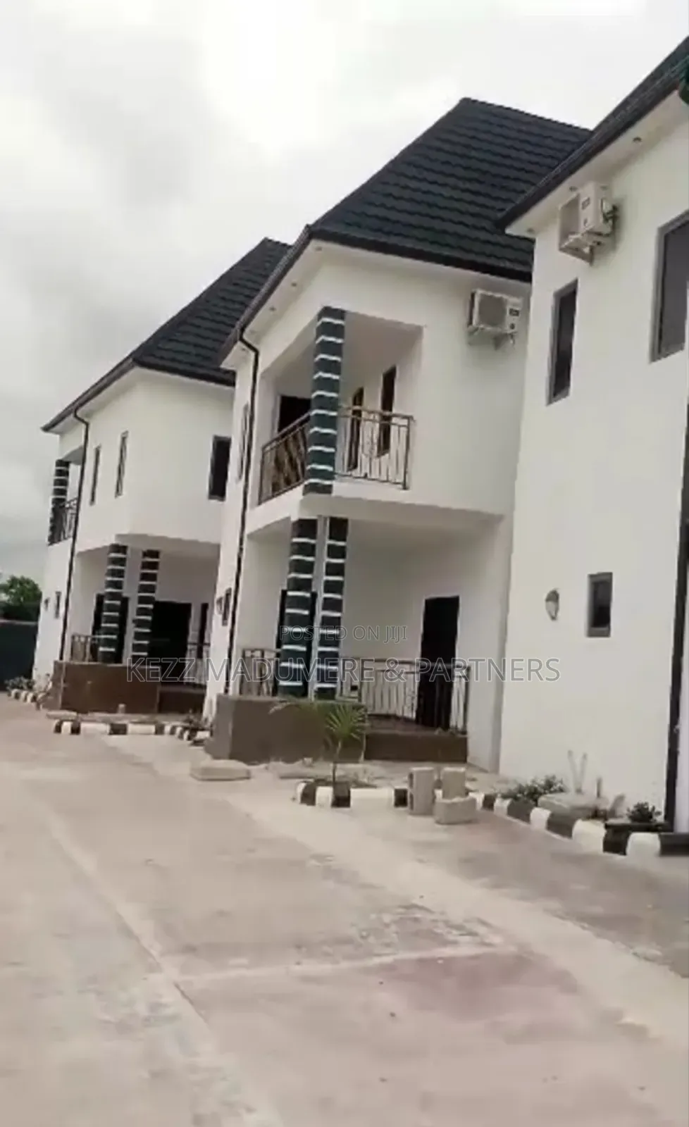 Furnished 9bdrm Maisonette in Gated Estate, Off for sale