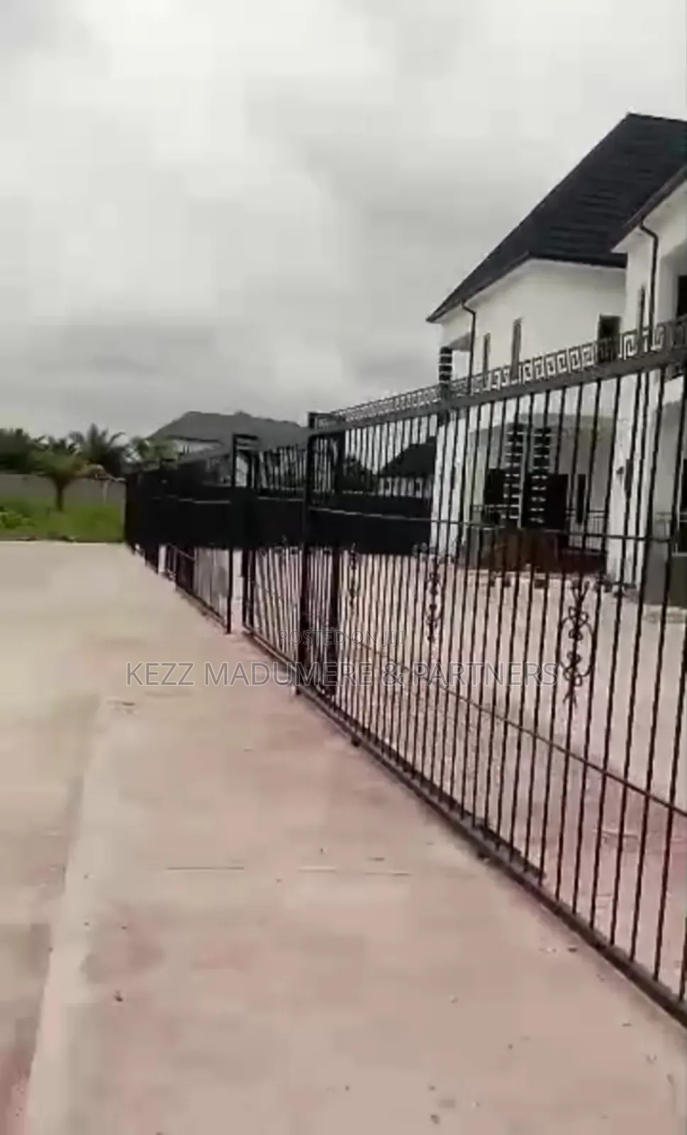 Furnished 9bdrm Maisonette in Gated Estate, Off for sale