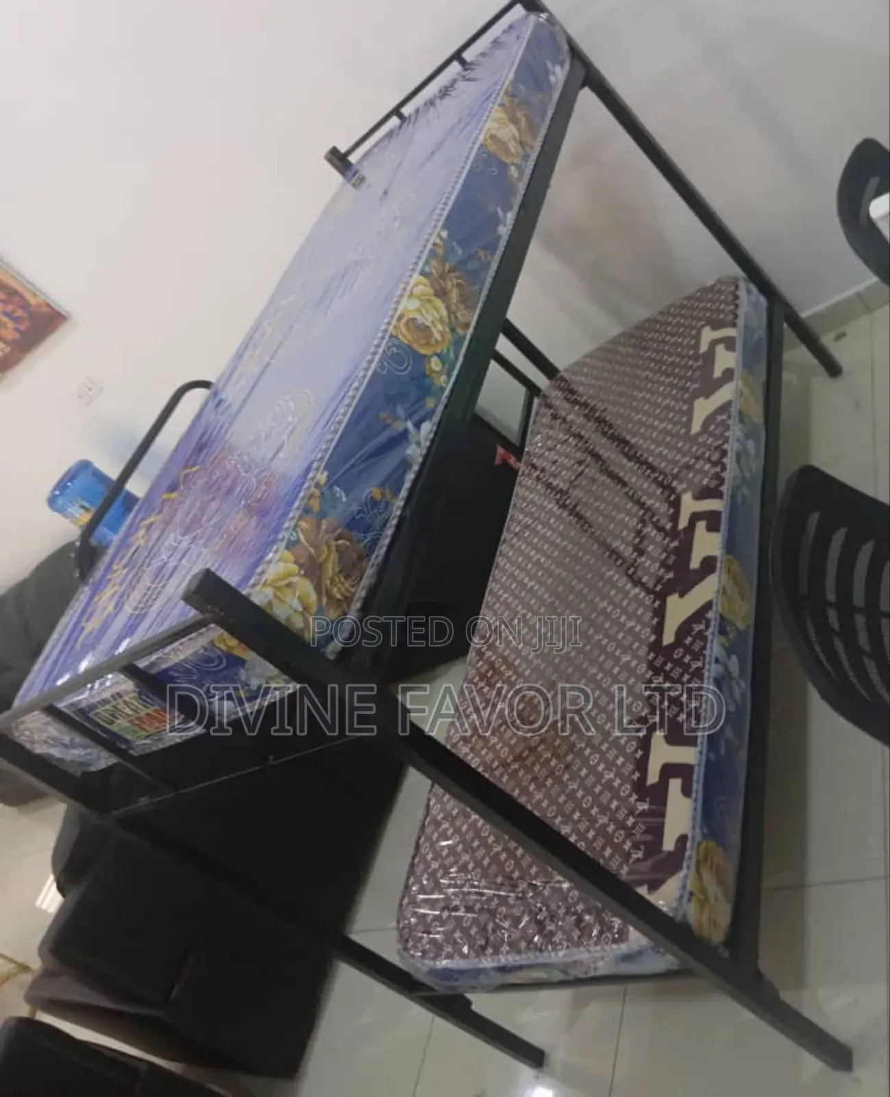 Detachable Metal Bunk Bed for Staff Room and Hostels.