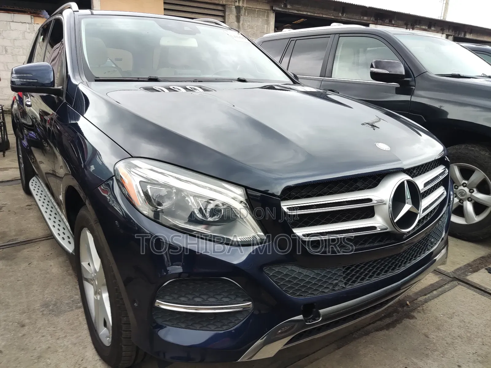 Mercedes-Benz GLE-Class GLE 350d 4MATIC 2016 Blue