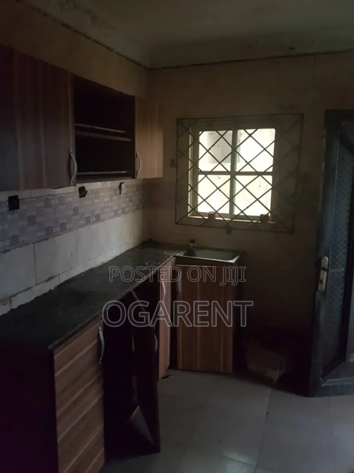 Furnished 3bdrm Apartment in Sapele Road Bypass,, Benin City for rent