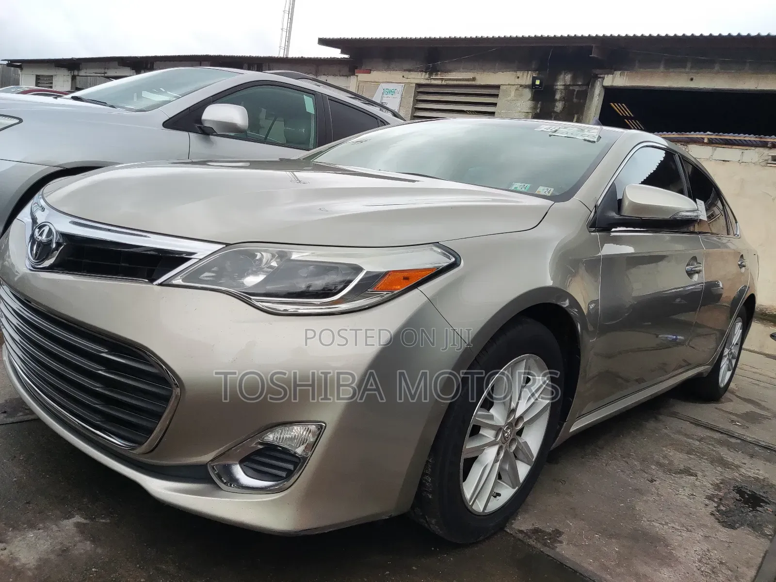 Toyota Avalon 2015 Brown