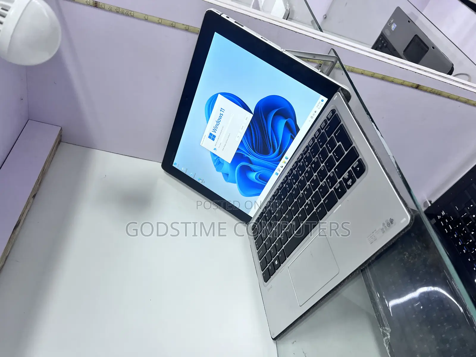 New Laptop HP Elite X2 1013 G4 4GB Intel Core I5 SSD 128GB