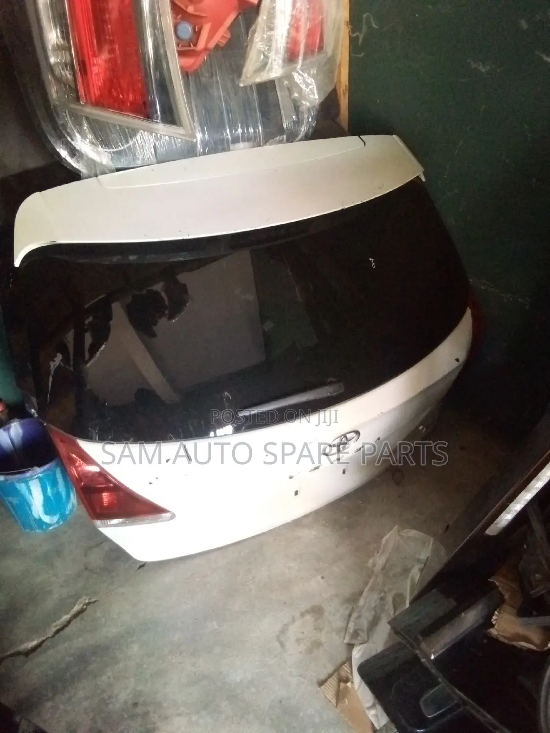 Toyota Venza Complete Booth 2015 Model