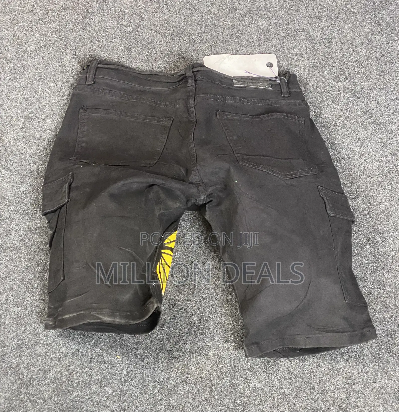 Black Stretchy Men’S Short Jeans “32”