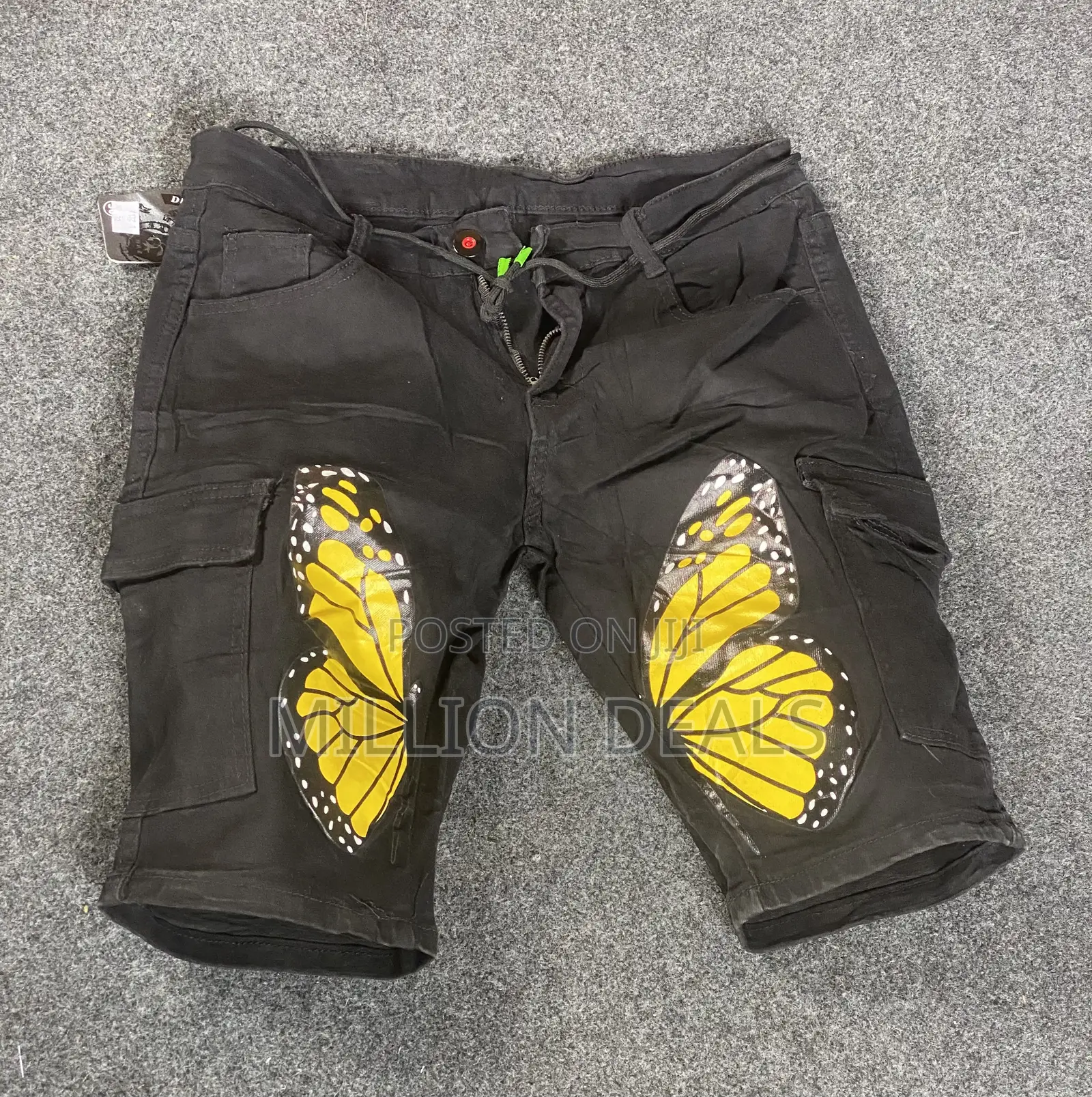 Black Stretchy Men’S Short Jeans “32”