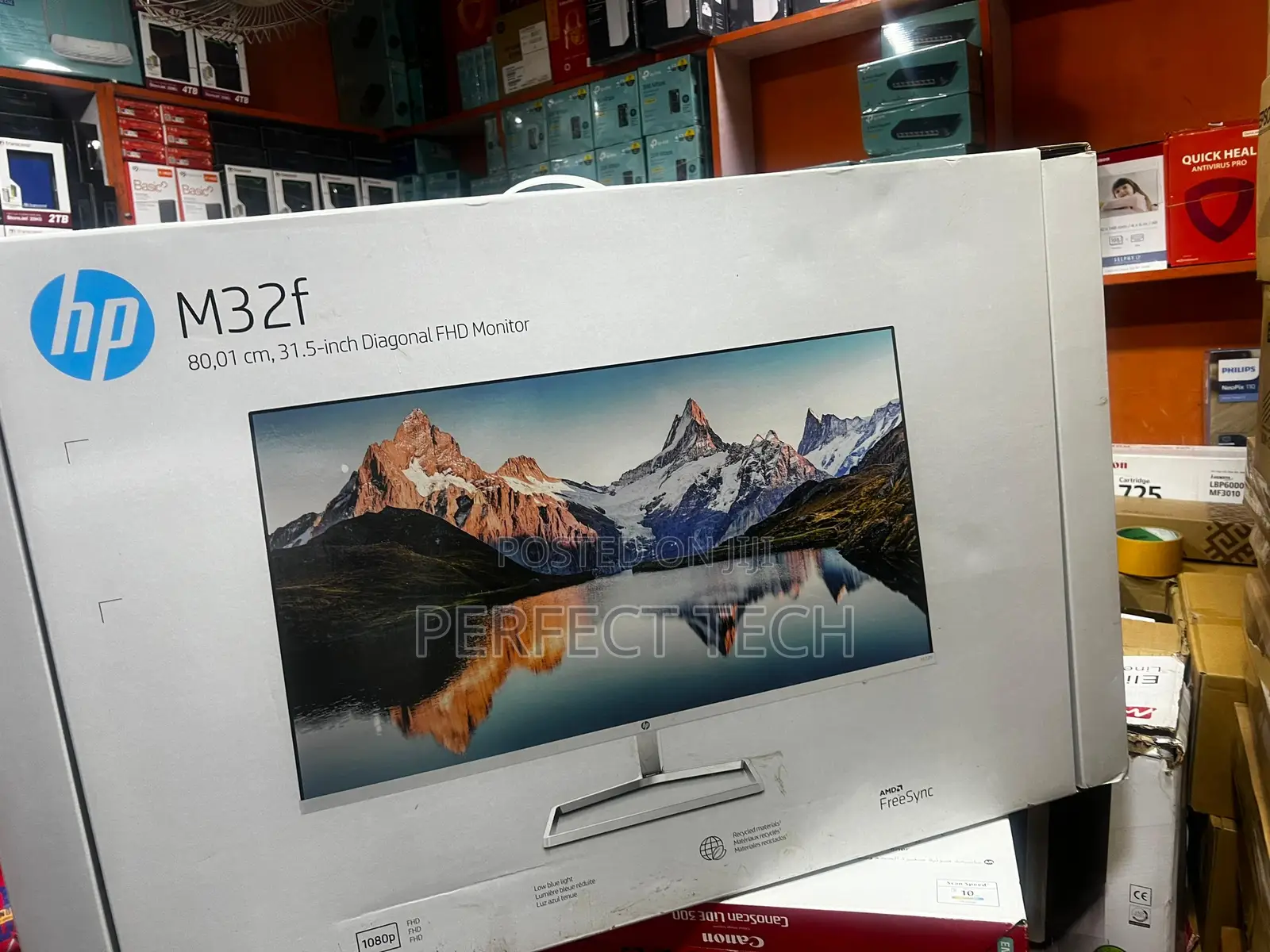 HP M32f FHD Monitor