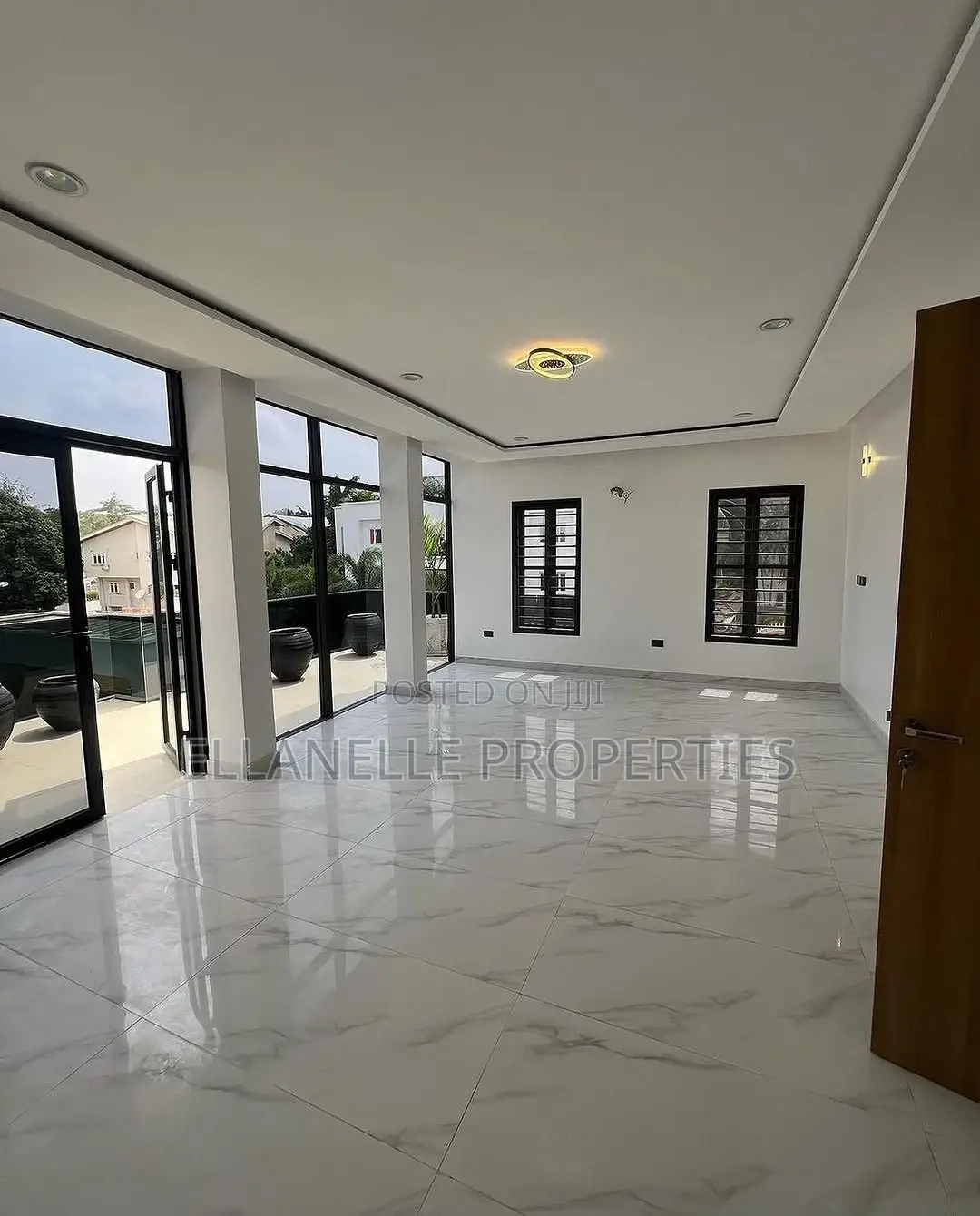 6bdrm Duplex in Maitama for sale