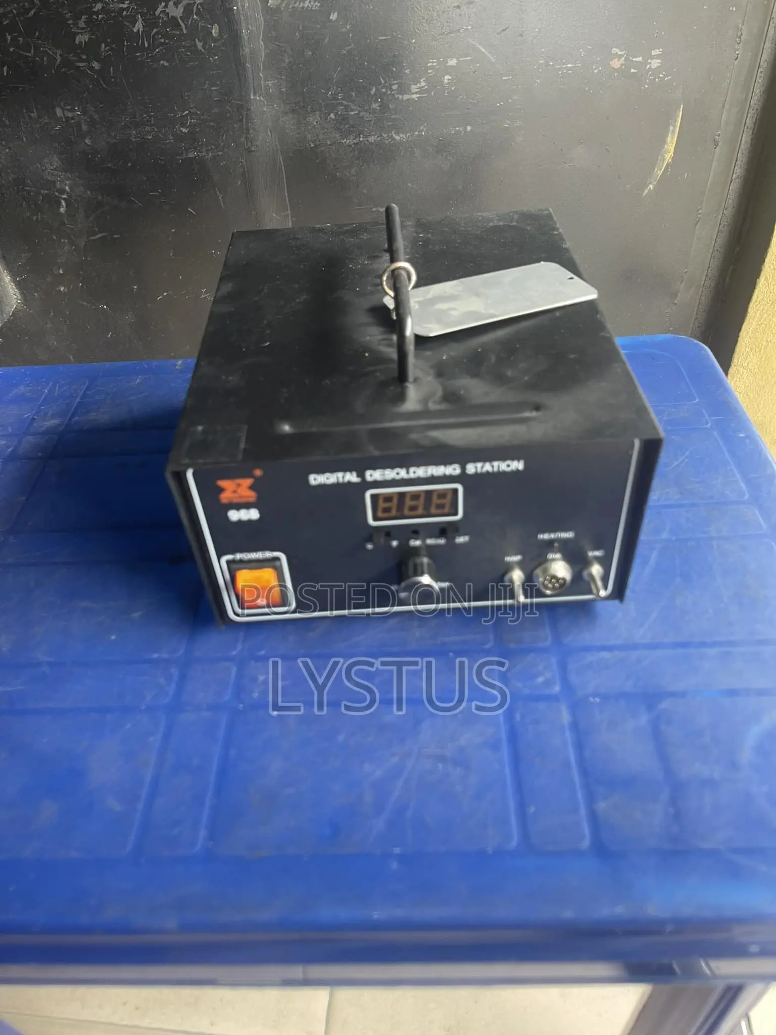 Digital Desoldering Station Xytronic-968