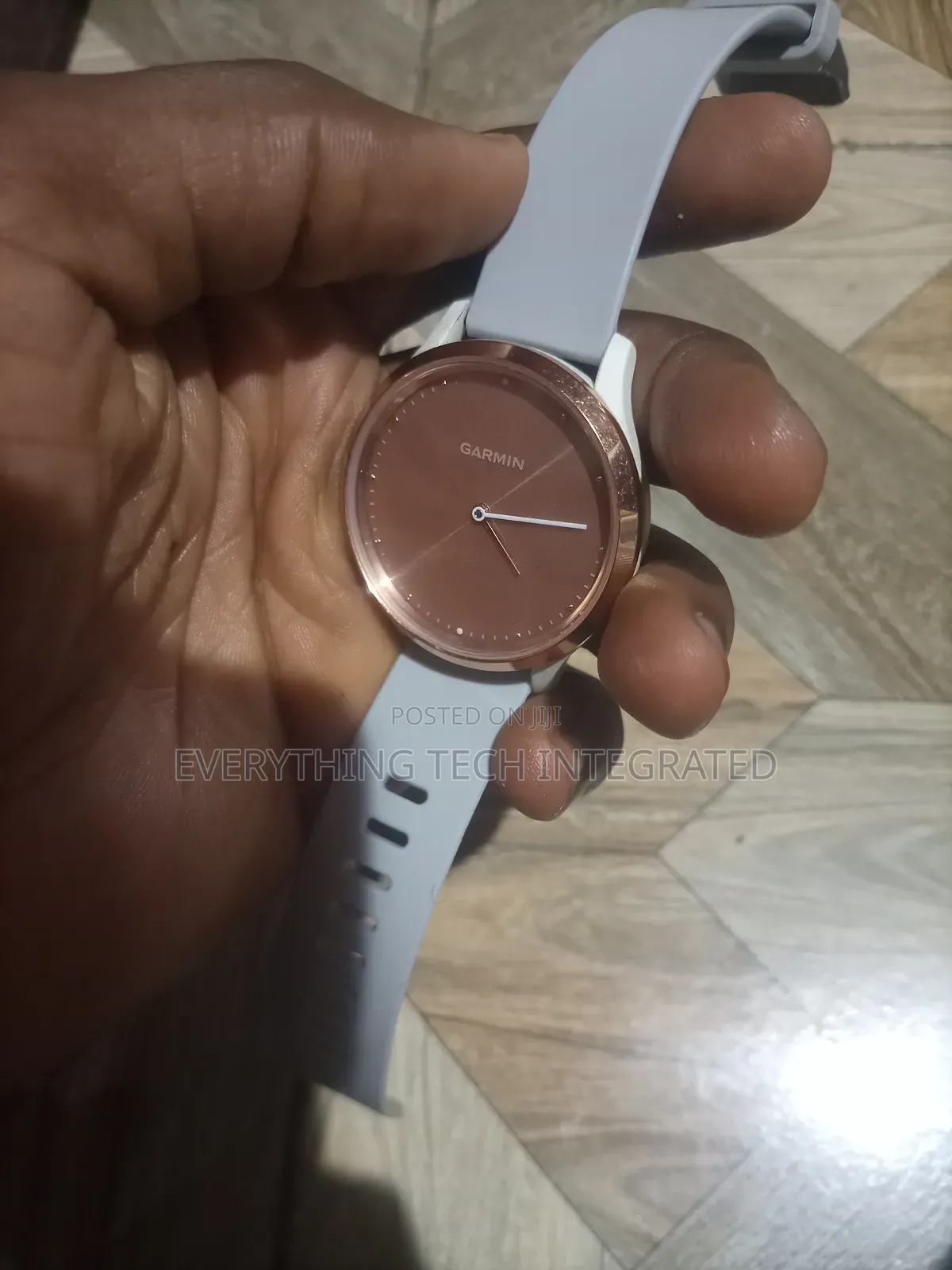 Garmin Vivomove 3s GPS Sports Watch Sport Gym Used