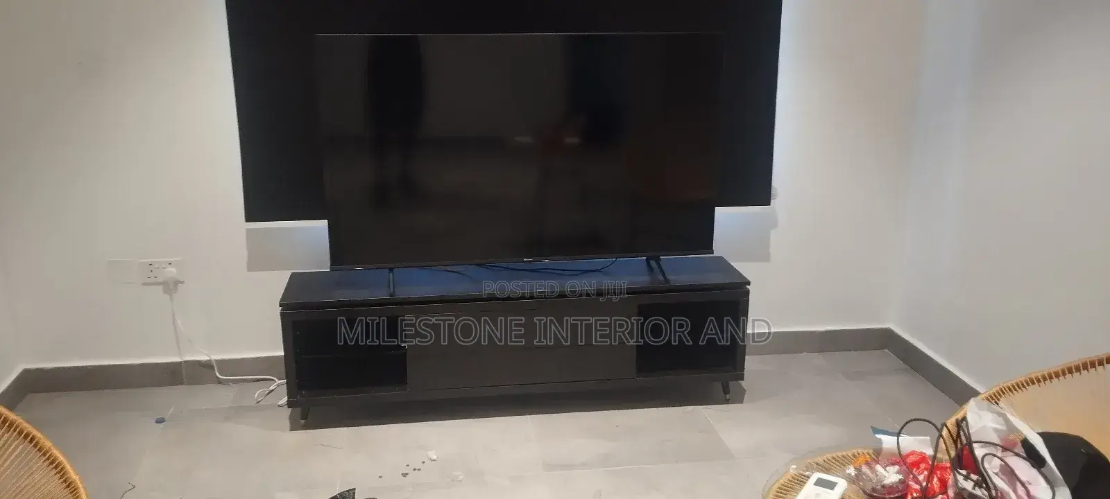 American Type Simple Tv Stand Design With Glass Shelves