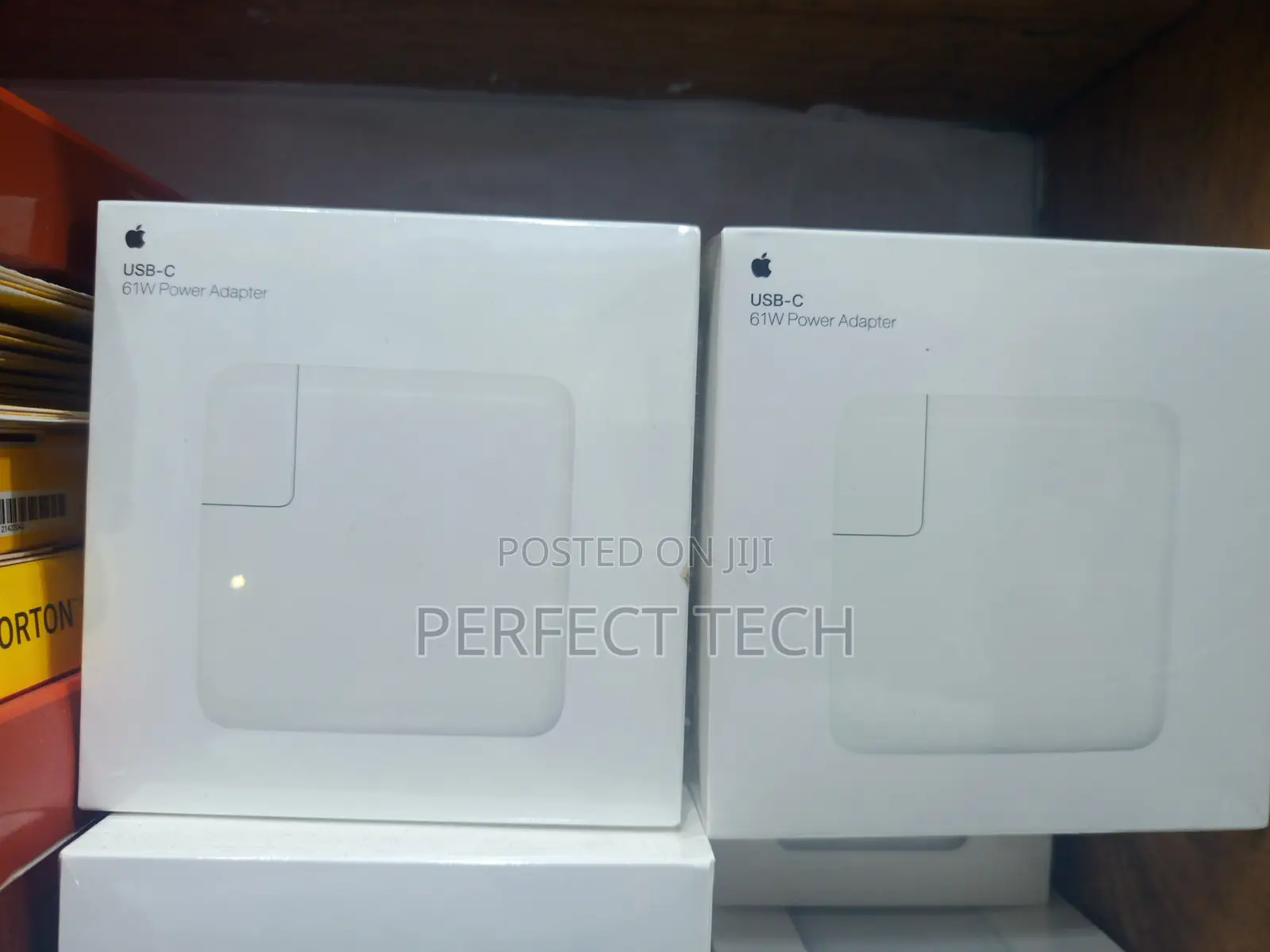 61w Macbook USB-C Power Adapter [UK Standard]