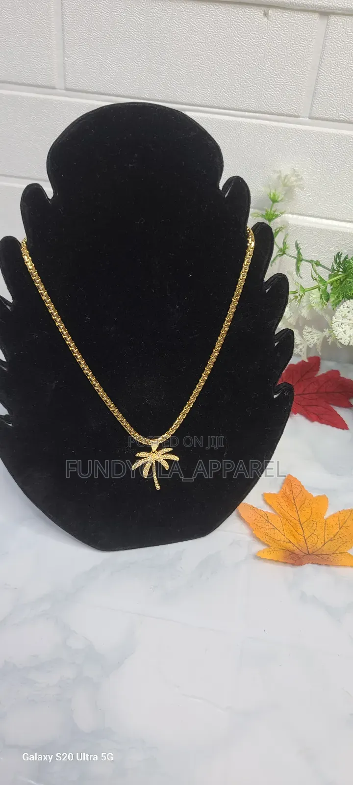 Gold Pure Stainless Steel Chain and Pendant Set