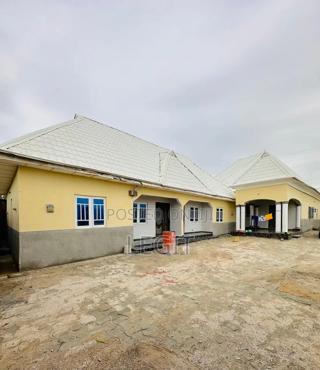 3bdrm Block of Flats in Minna for sale