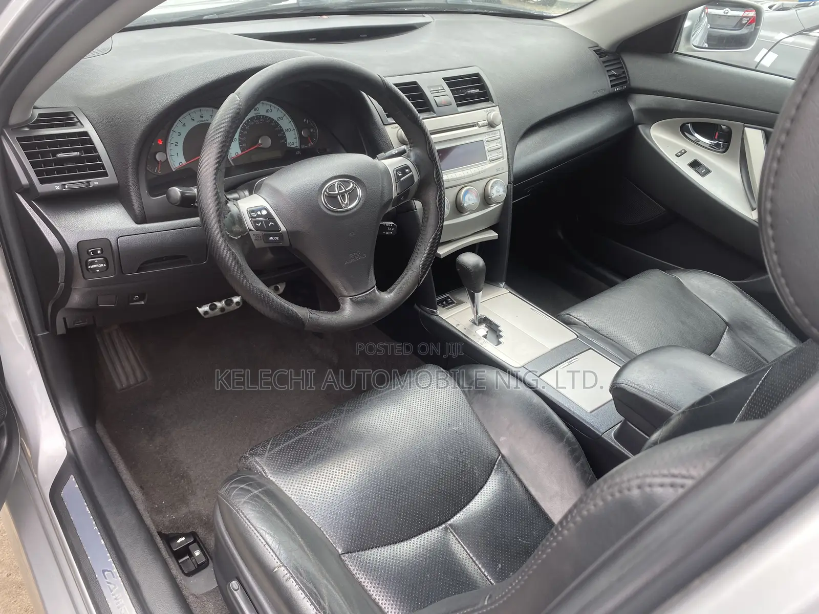 Toyota Camry 2010 Silver