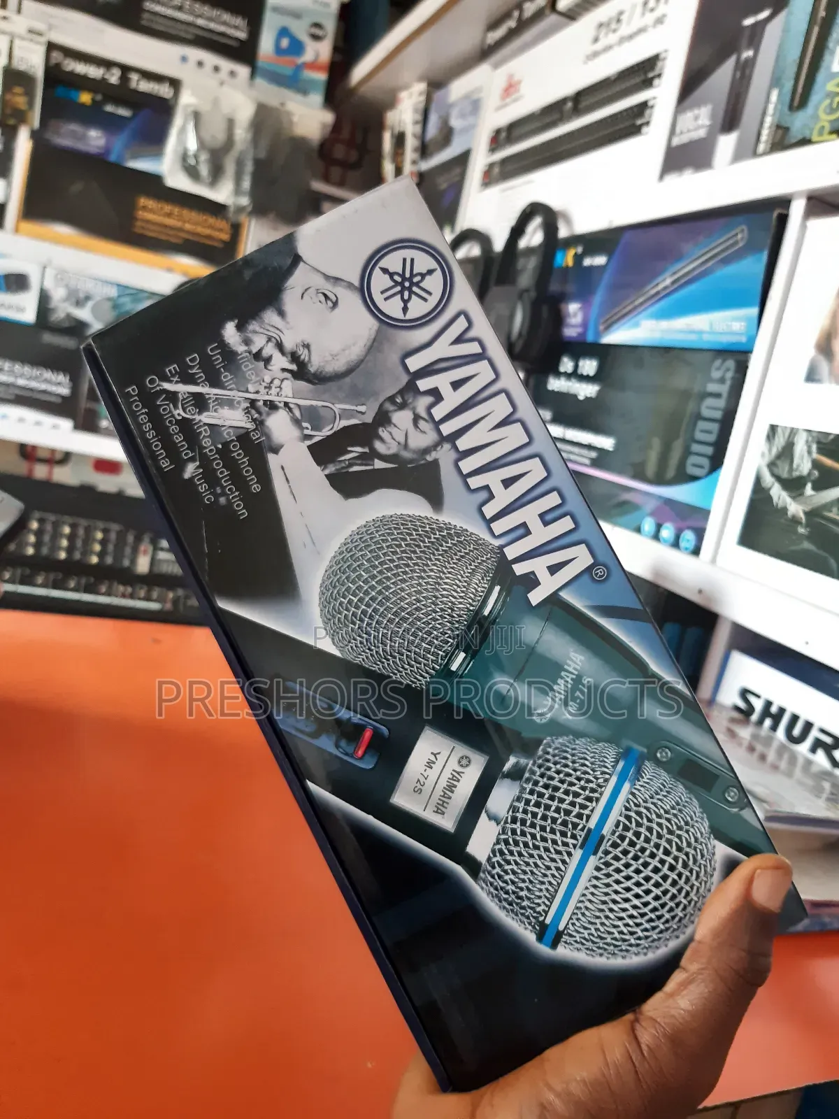 Yamaha Dm725 Dynamic Microphone