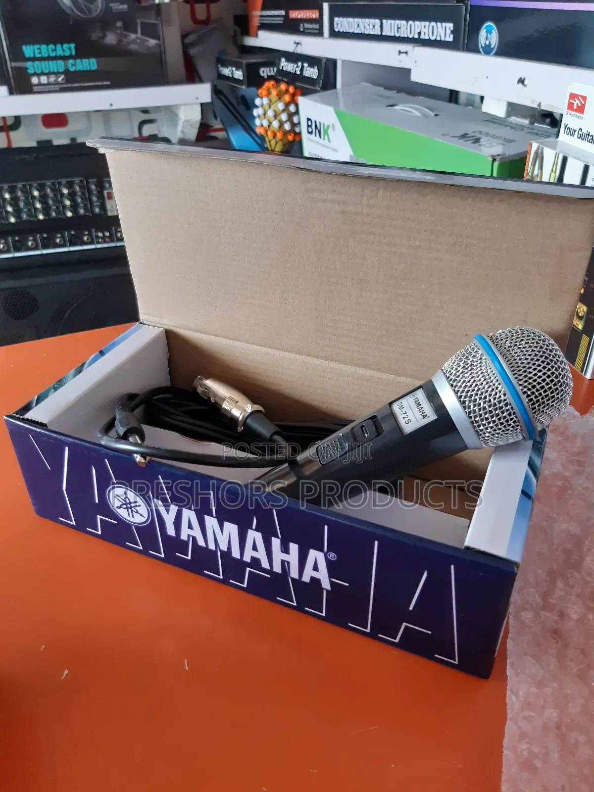 Yamaha Dm725 Dynamic Microphone