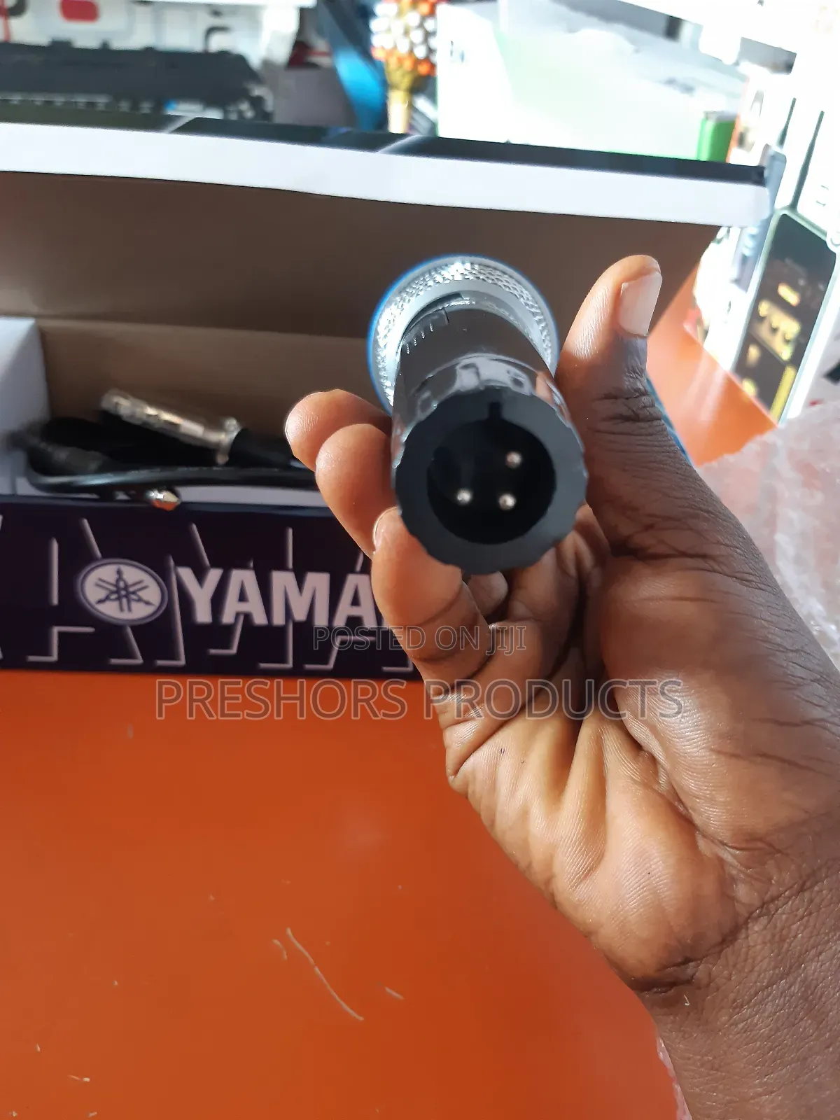Yamaha Dm725 Dynamic Microphone