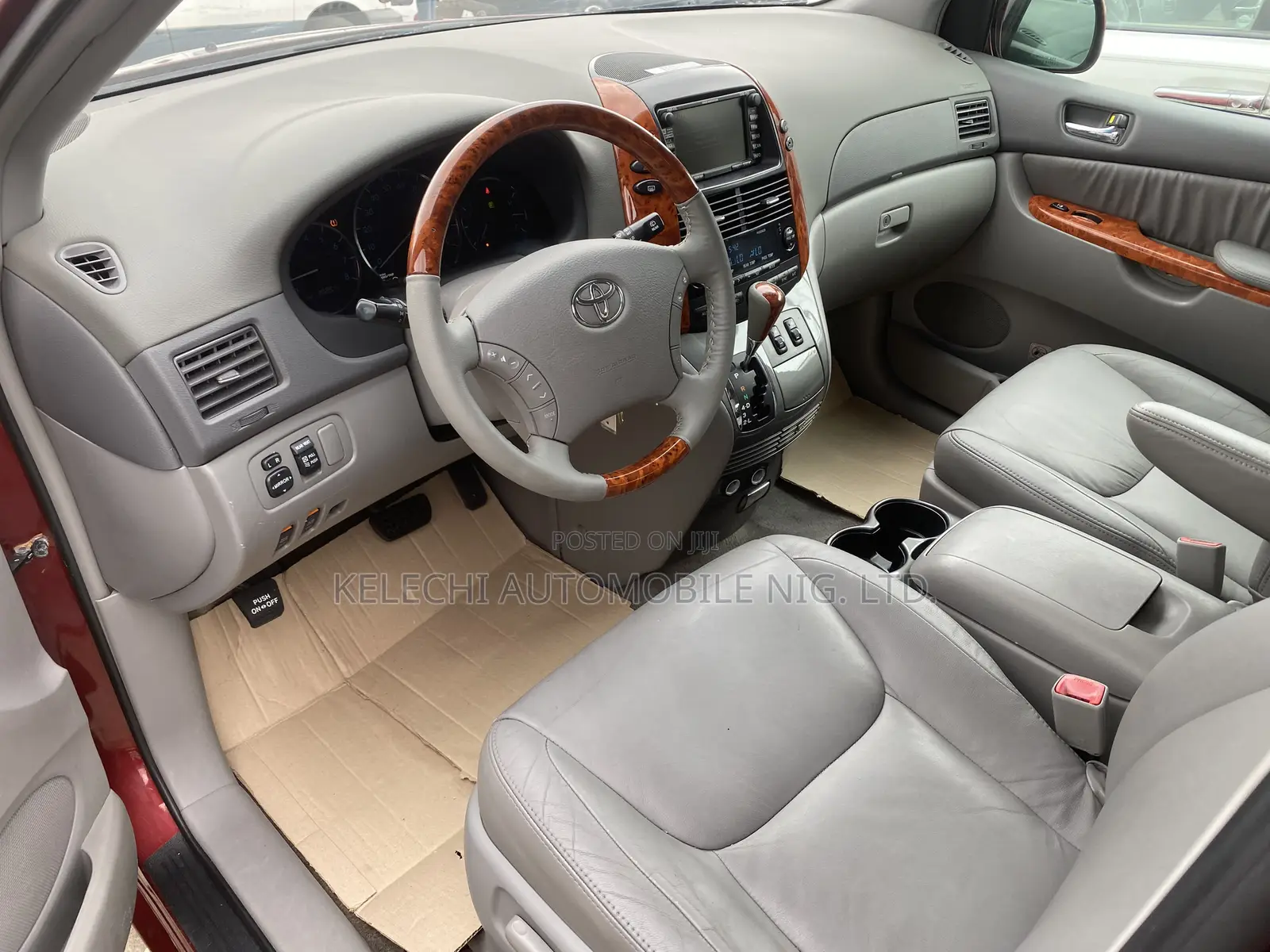 Toyota Sienna Limited 7 Passenger 2010 Red