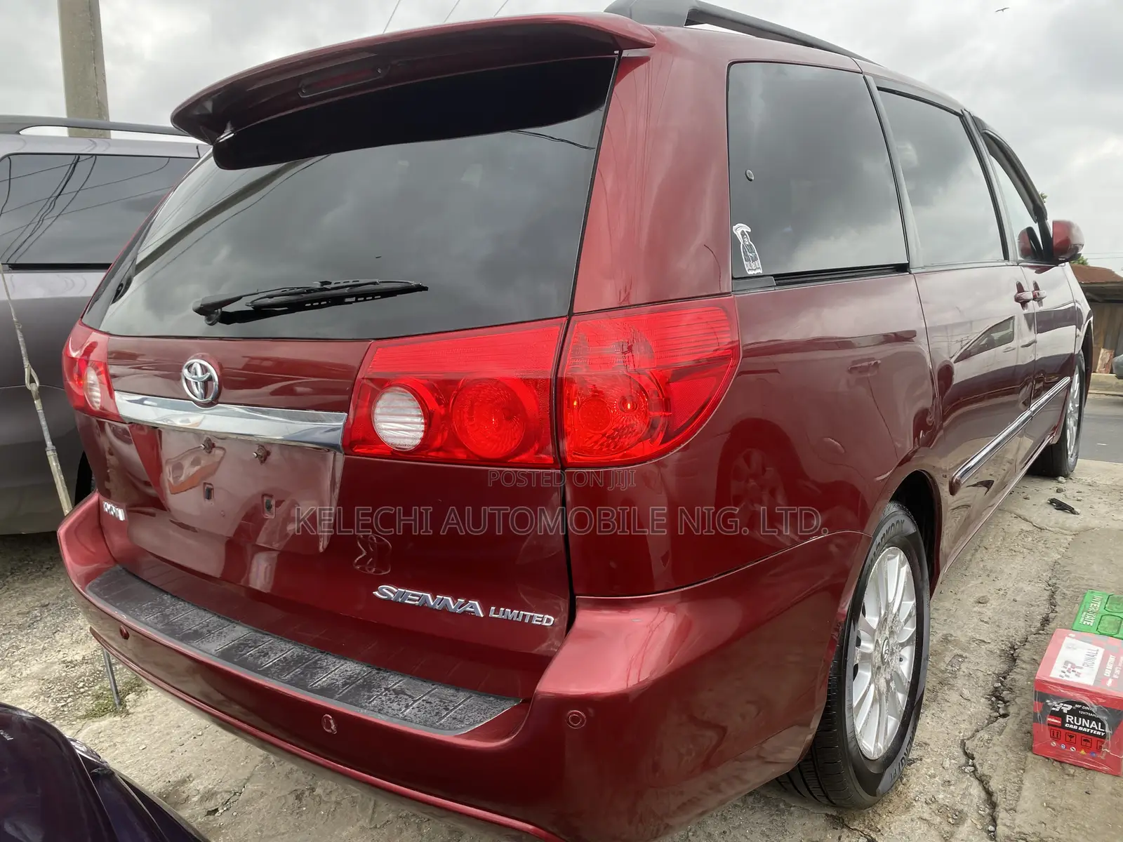Toyota Sienna Limited 7 Passenger 2010 Red
