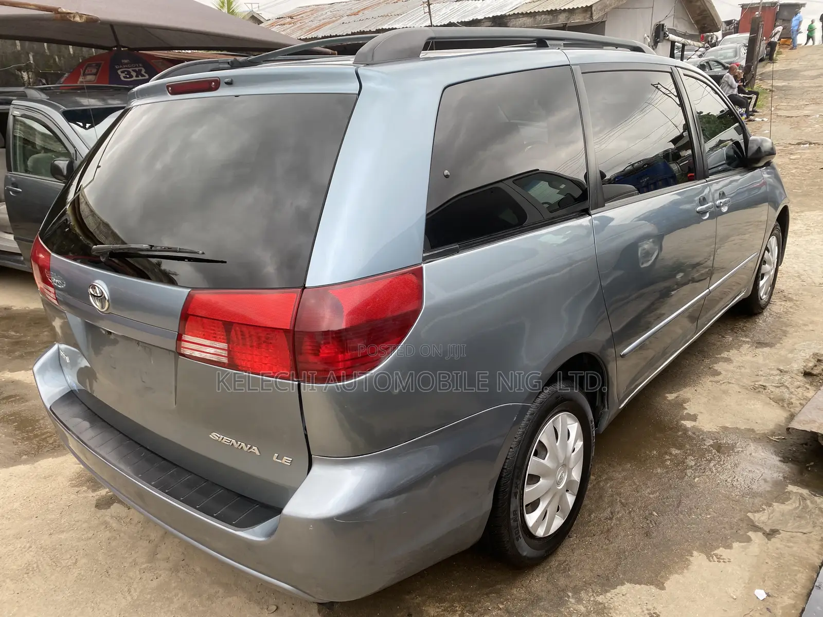 Toyota Sienna LE AWD (3.3L V6 5A) 2004 Blue