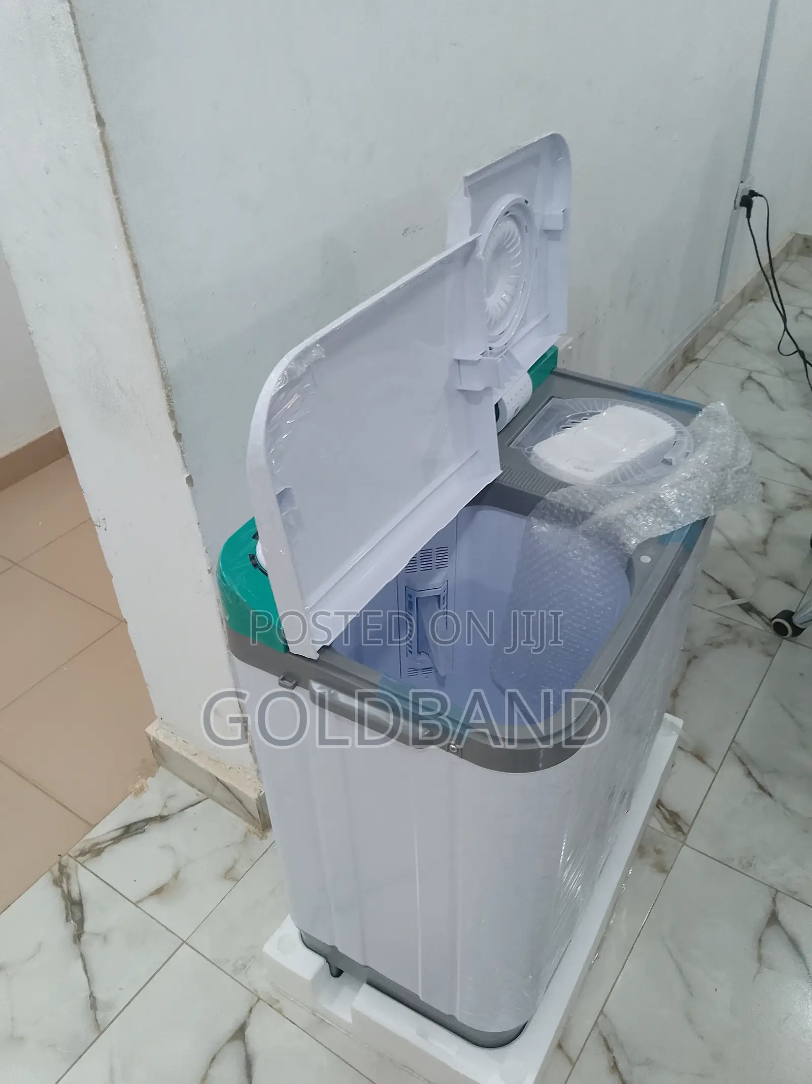 A Unique Hisense Washing Machine " 7.5kg WSQB753"