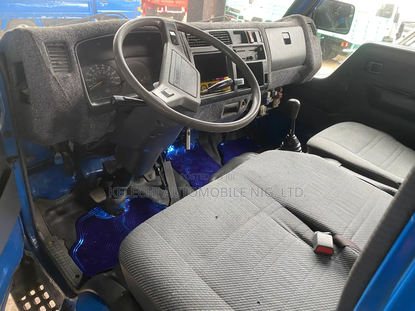 100 Toyota Dyna