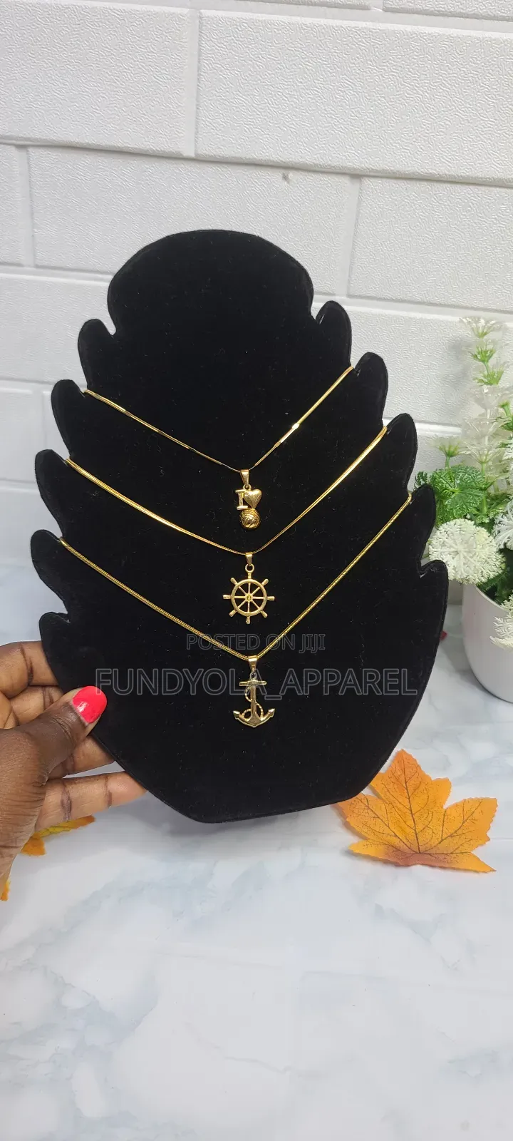 Gold Pure Stainless Steel Chain And Pendant Set