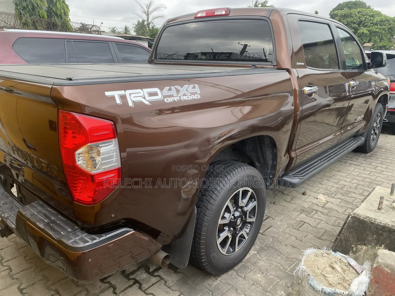 Toyota Tundra 2018 Brown