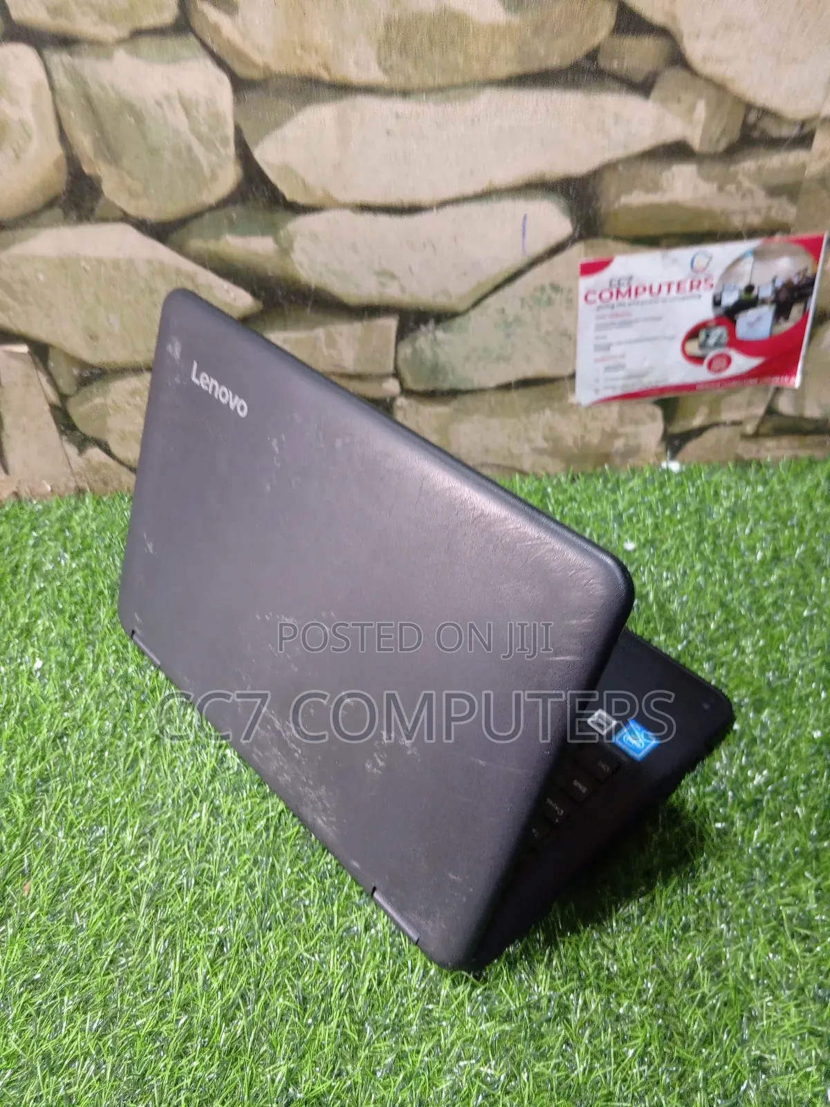 Laptop Lenovo 300e 4GB Intel SSD 60GB
