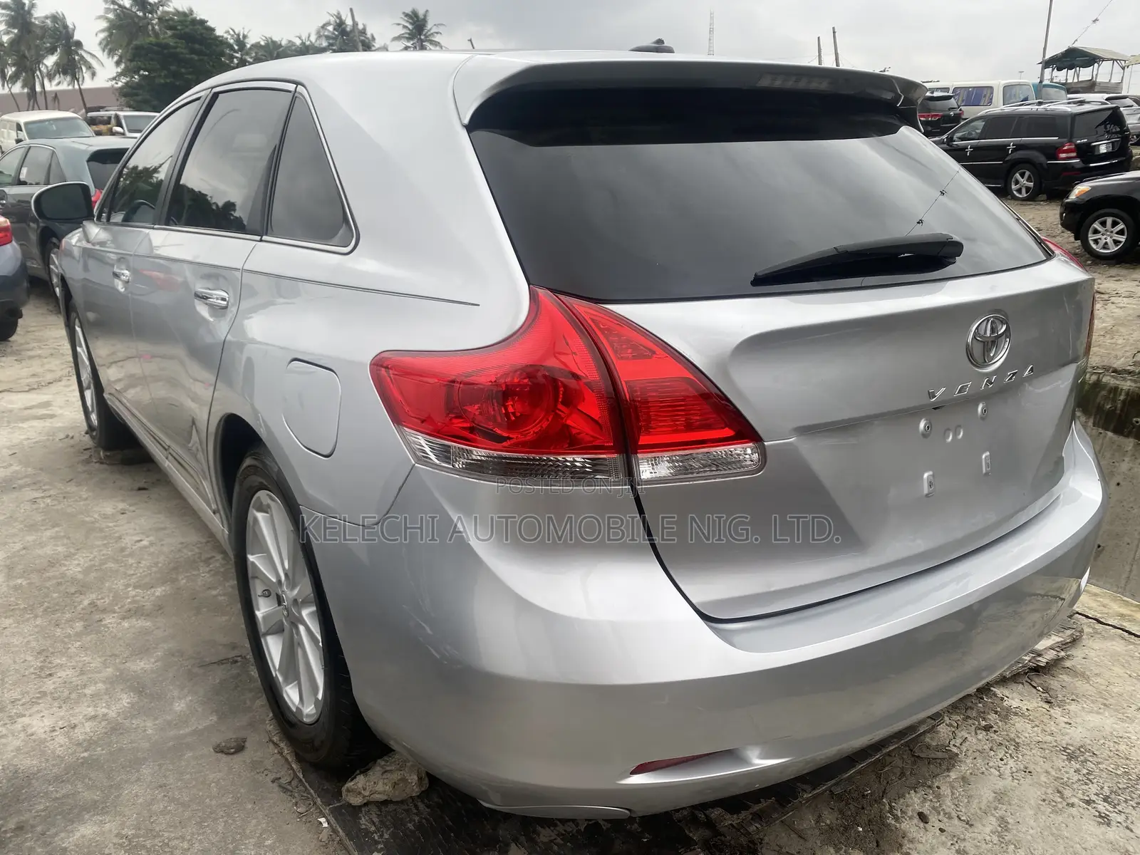 Toyota Venza AWD 2011 Silver