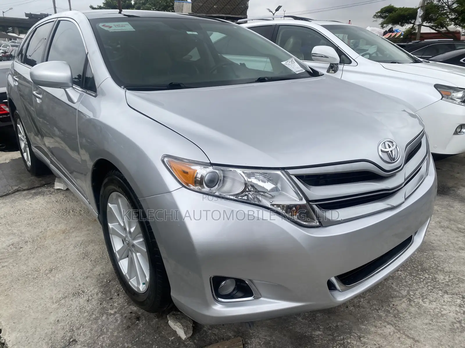 Toyota Venza AWD 2011 Silver